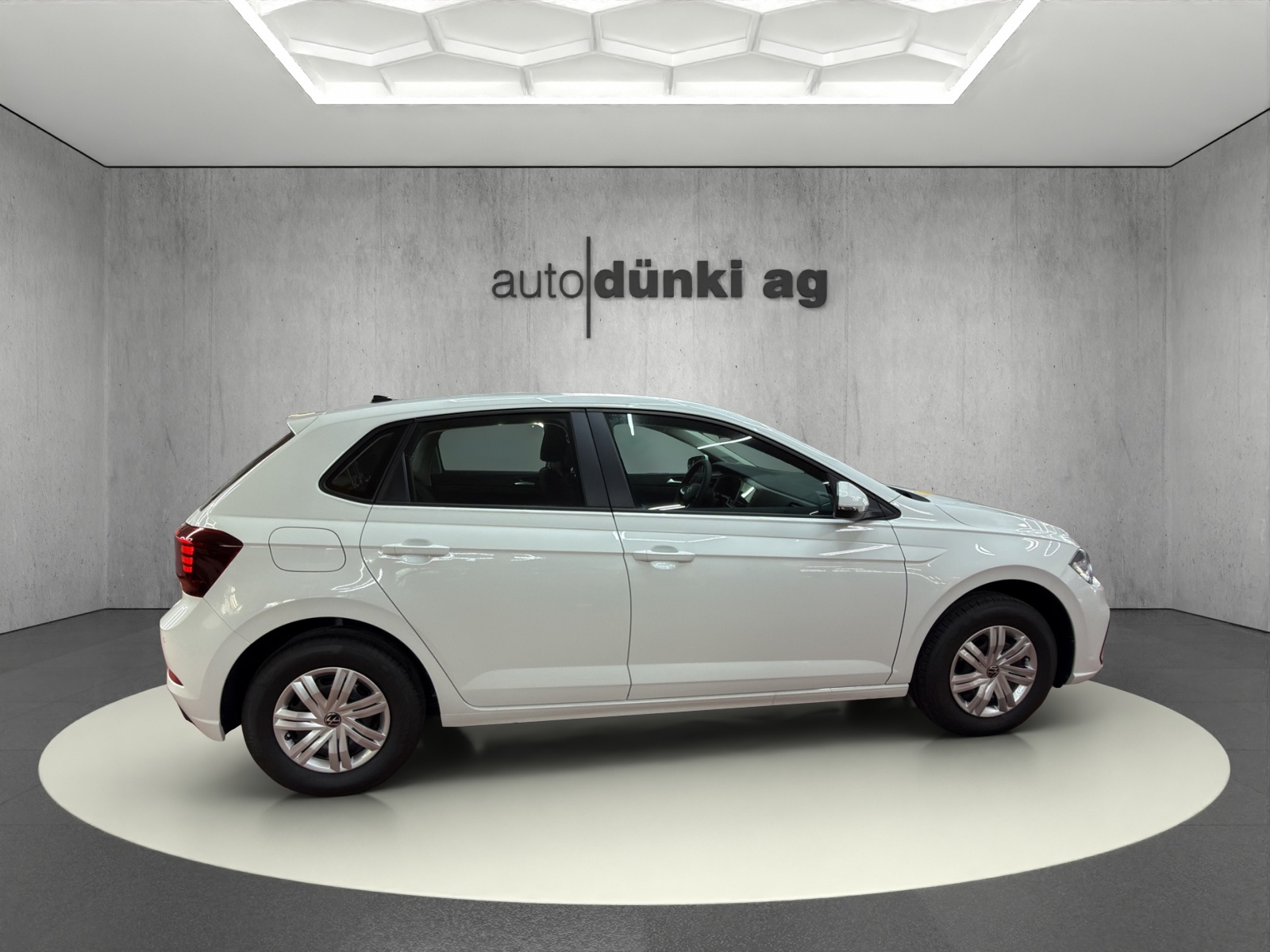 VW Polo 1.0 TSI Trend-image-4