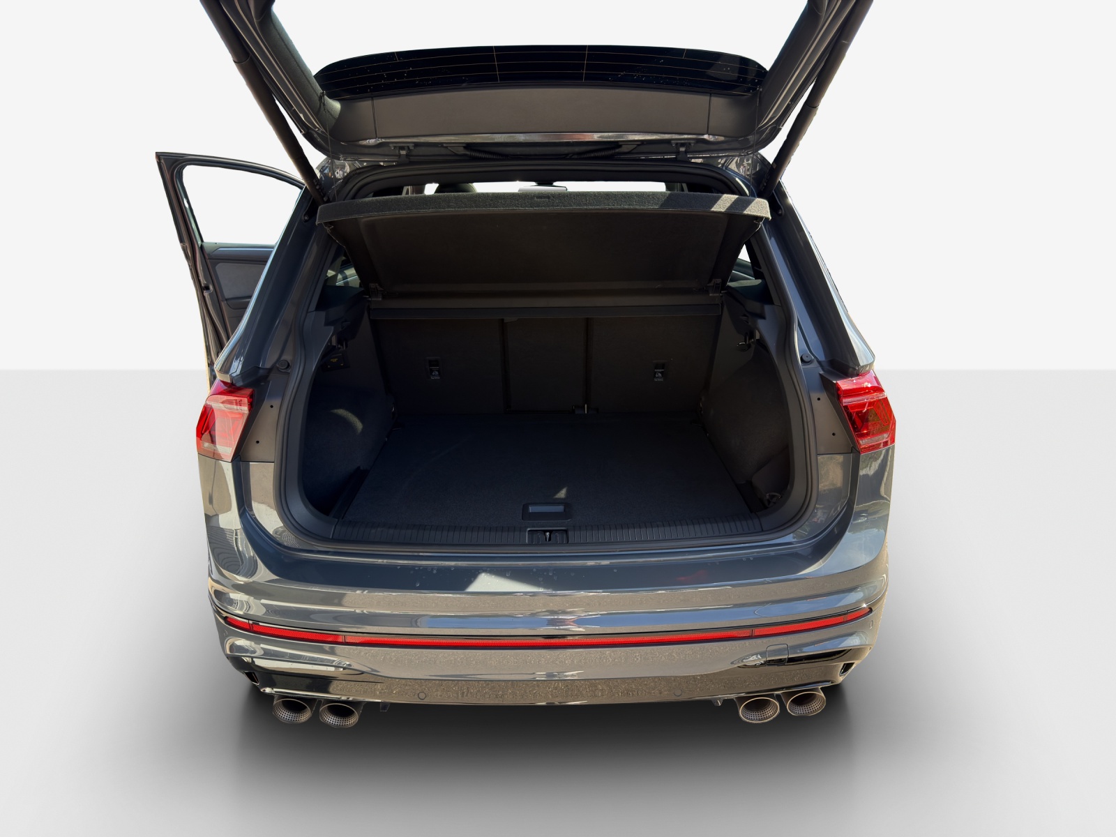 VW Tiguan 2.0TSI R 4Motion DSG-image-12