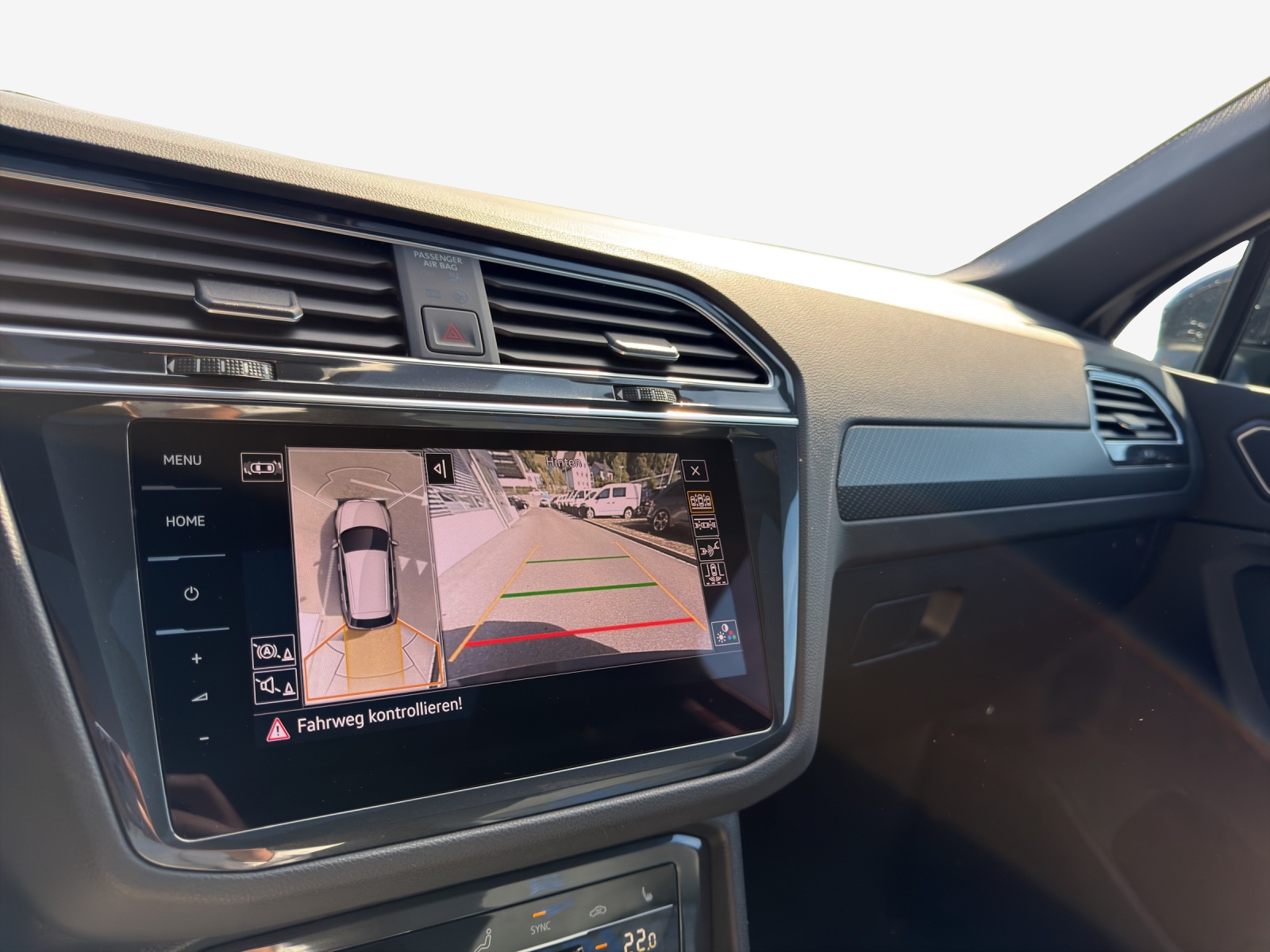 VW Tiguan 2.0TSI R 4Motion DSG-image-15