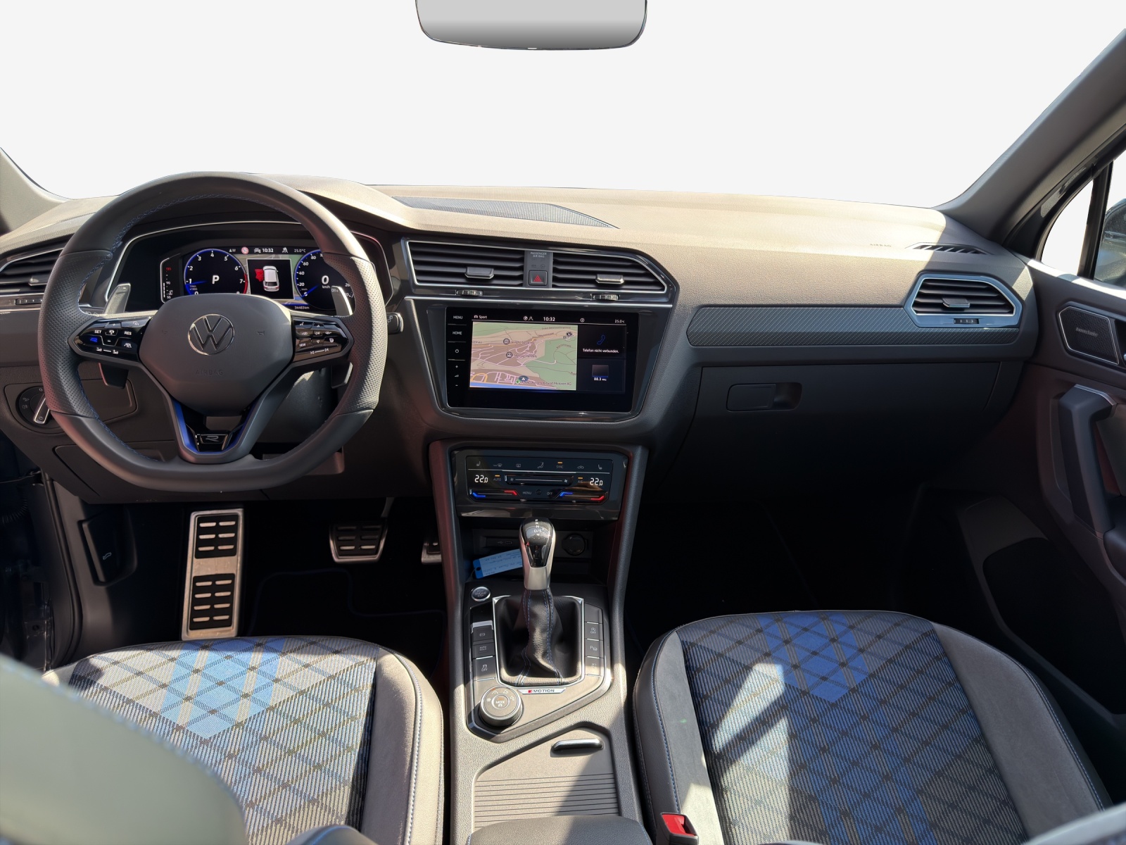 VW Tiguan 2.0TSI R 4Motion DSG-image-8