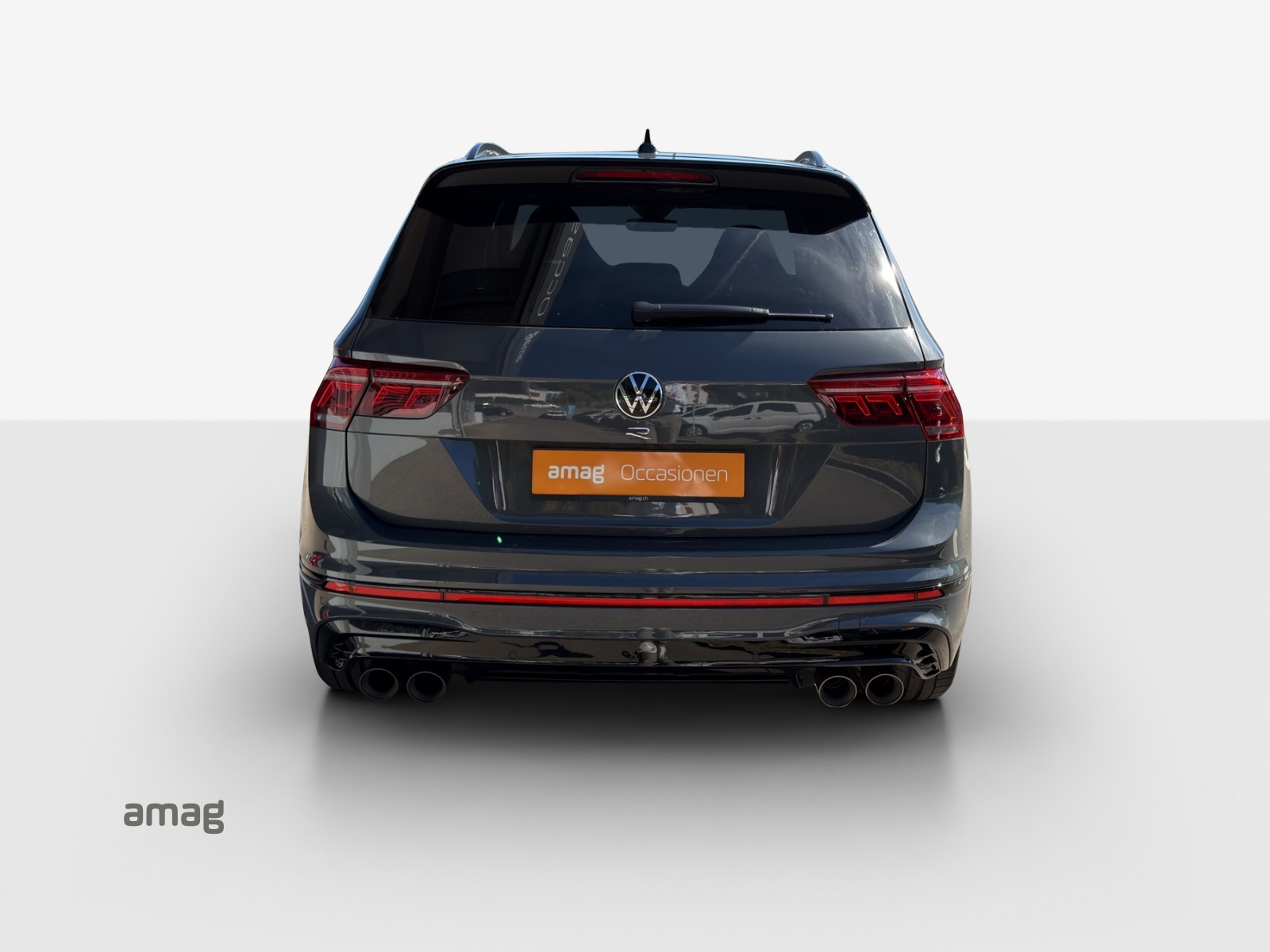 VW Tiguan 2.0TSI R 4Motion DSG-image-3