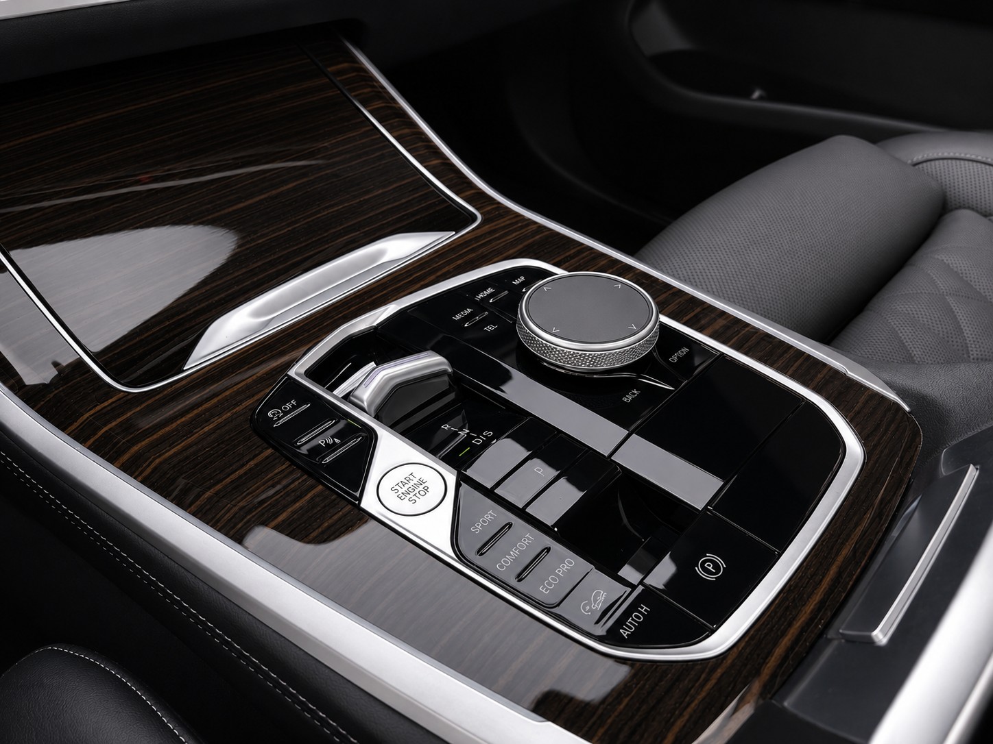 BMW X5 30d xDrive SAG CH FAHRZEUG-image-17