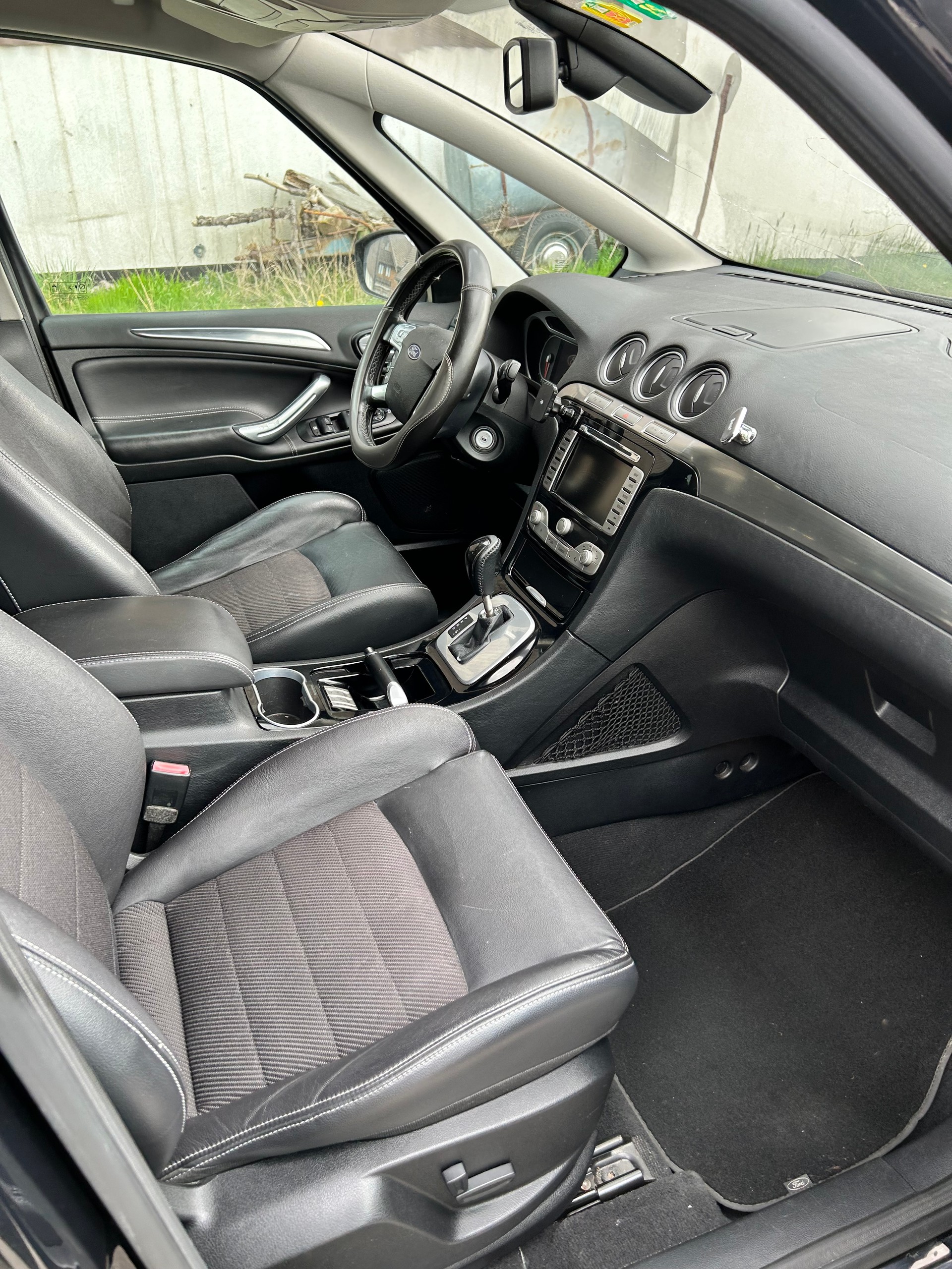 FORD S-Max 2.0 SCTi TitaniumS PowerShift-image-6