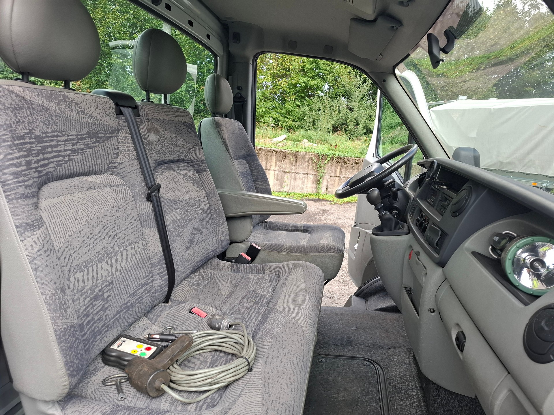 RENAULT Master T35 2.5dCi L3H1GV-image-9