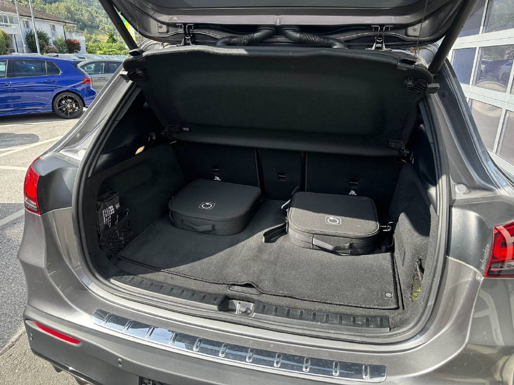 MERCEDES-BENZ EQA 250 AMG Line (CH)-image-11