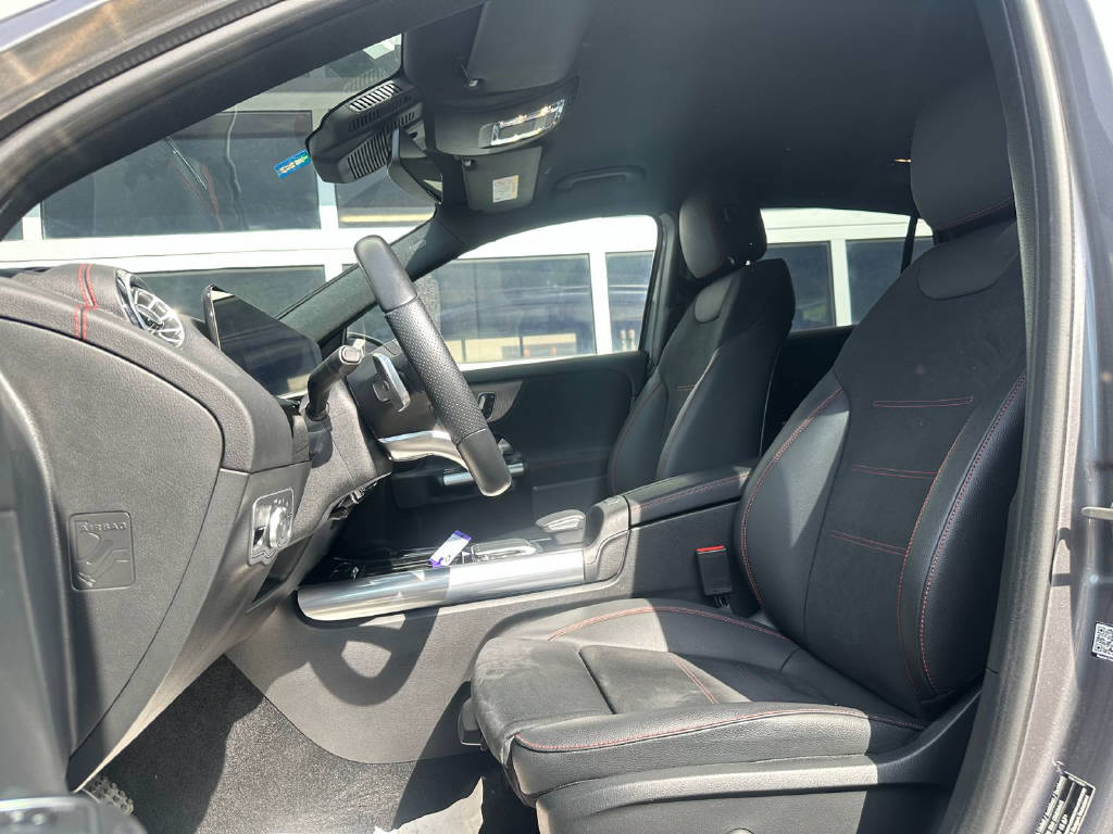 MERCEDES-BENZ EQA 250 AMG Line (CH)-image-6