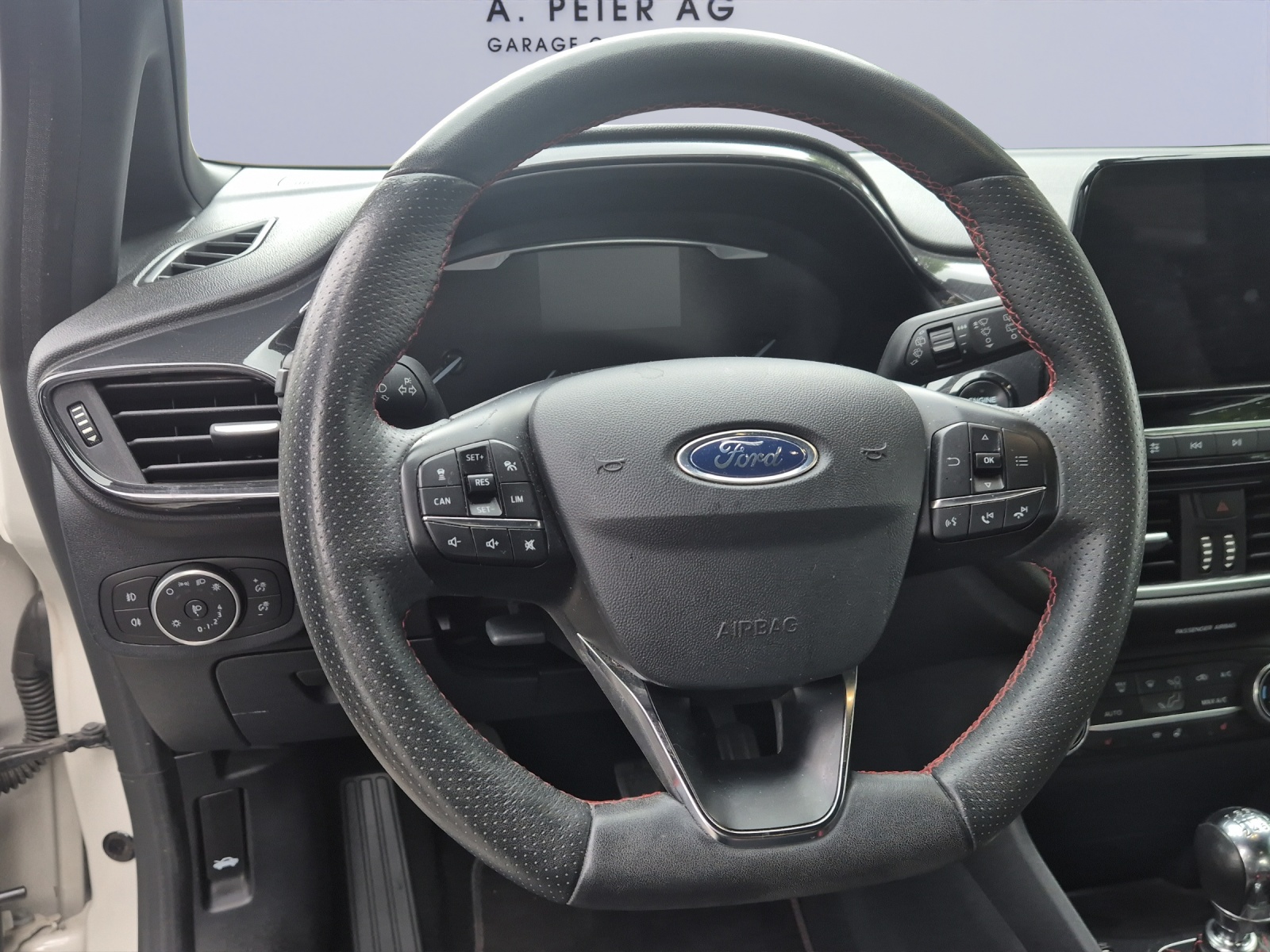 FORD Fiesta 1.0 SCTi ST Line-image-10