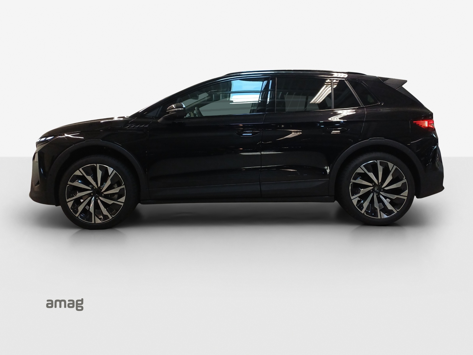 SKODA Elroq 85x Sportline 4x4-image-1