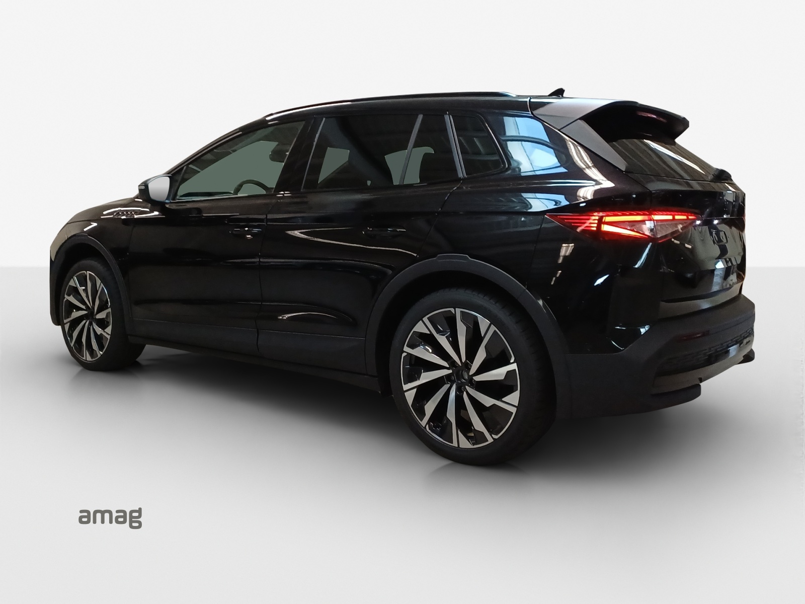 SKODA Elroq 85x Sportline 4x4-image-2