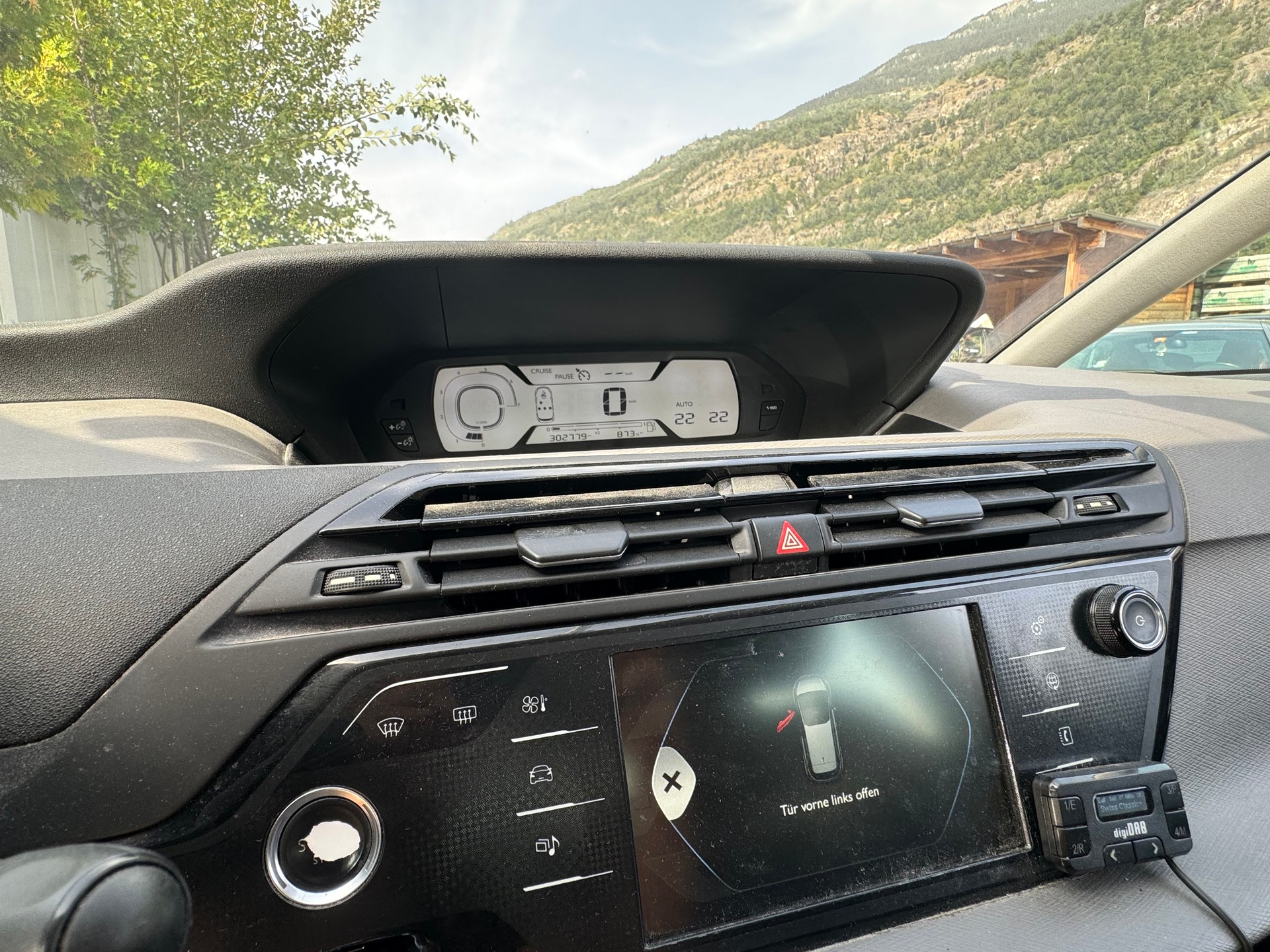 CITROEN C4 Picasso 1.6 e-HDi Exclusive-image-13