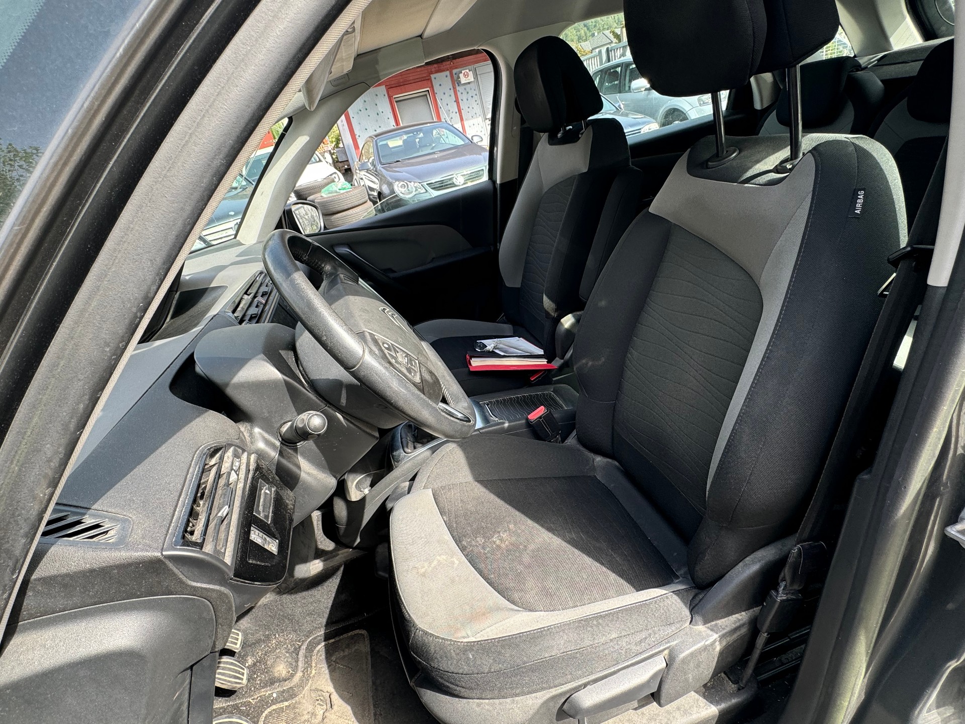 CITROEN C4 Picasso 1.6 e-HDi Exclusive-image-3