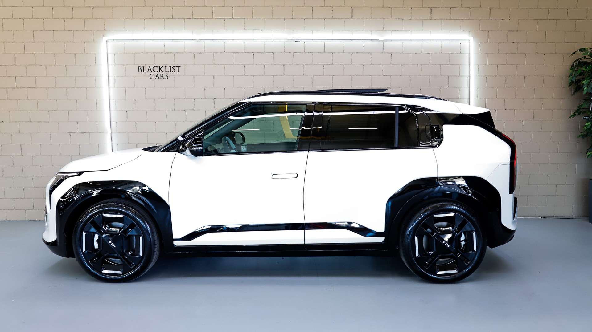 KIA EV3 81,4 kWh GT Line AWD 4x4-image-3