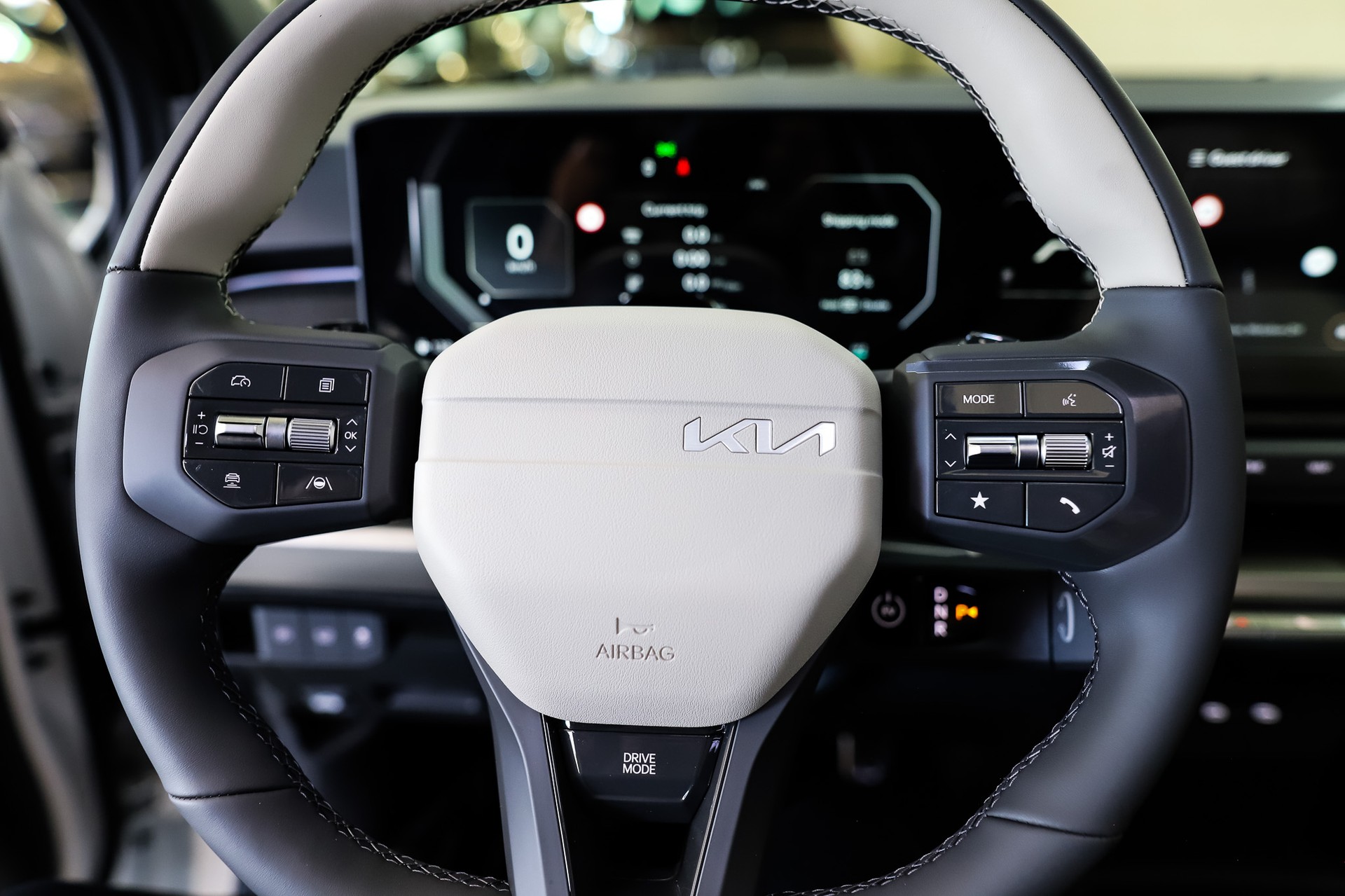 KIA EV3 81,4 kWh GT Line AWD 4x4-image-12