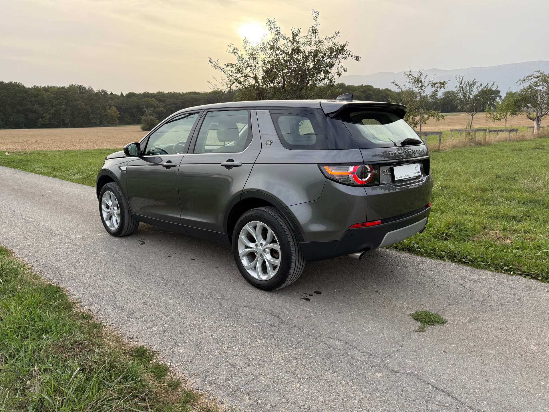 LAND ROVER Discovery Sport 2.0 Si4 HSE AT9-image-4