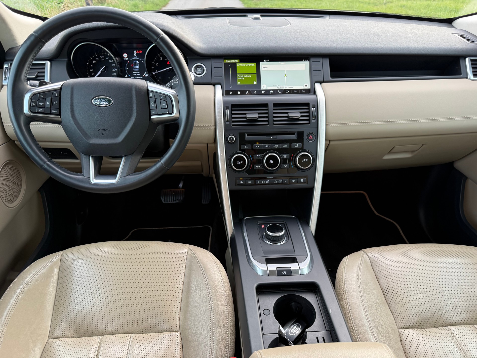 LAND ROVER Discovery Sport 2.0 Si4 HSE AT9-image-8
