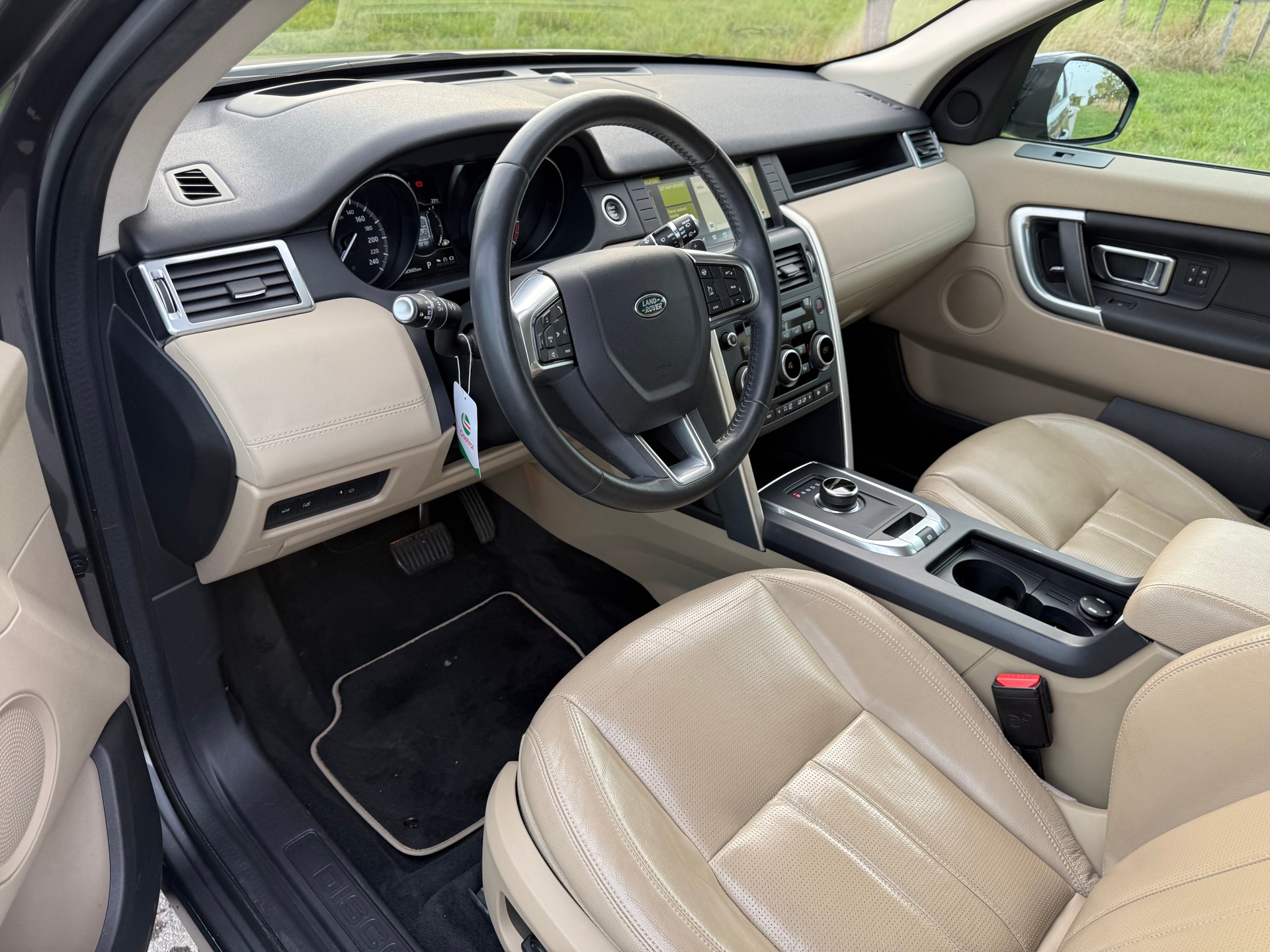 LAND ROVER Discovery Sport 2.0 Si4 HSE AT9-image-11