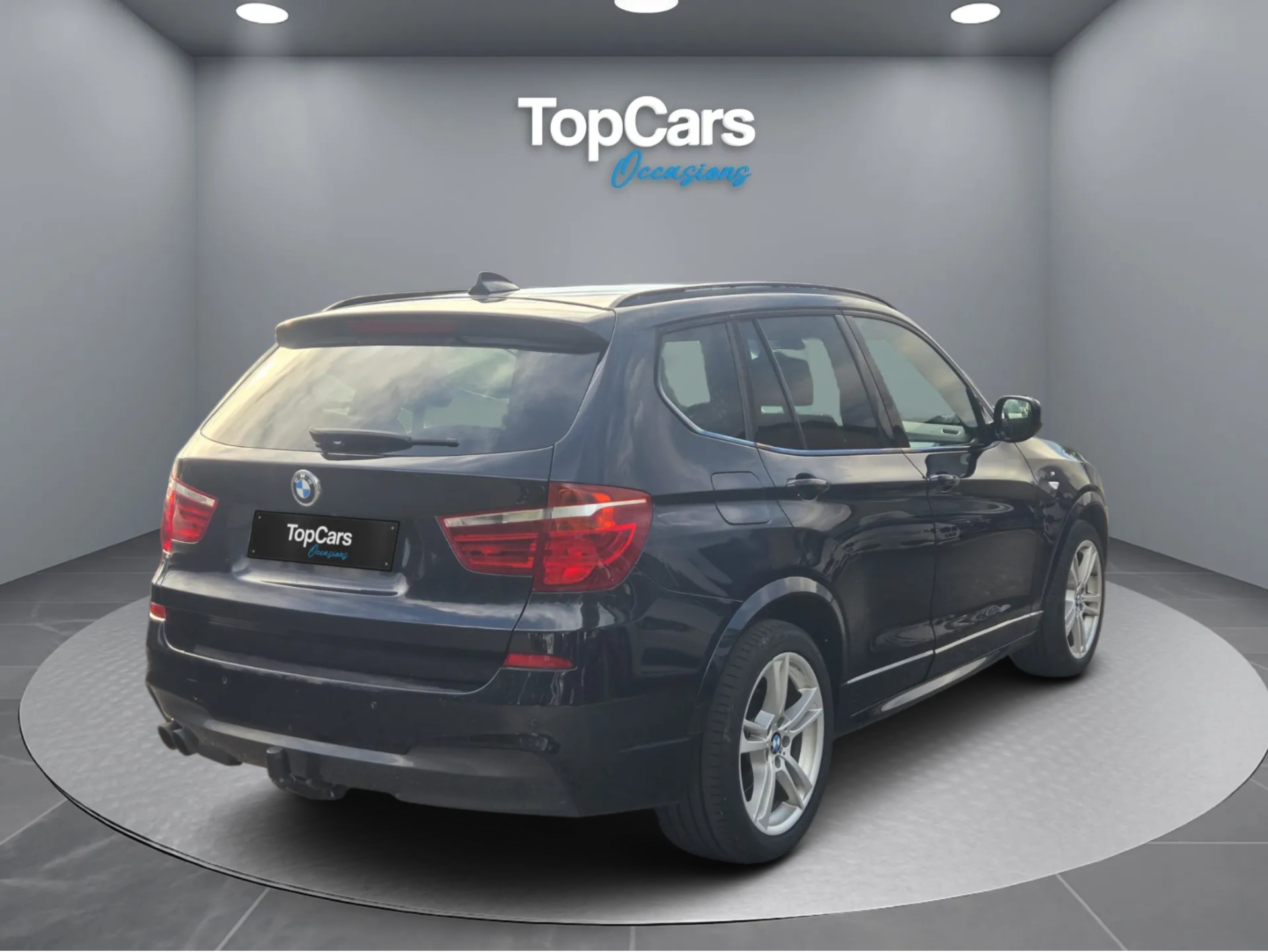 BMW X3 xDrive 35d Steptronic * M Sport Pack * AHK * Full Options-image-2
