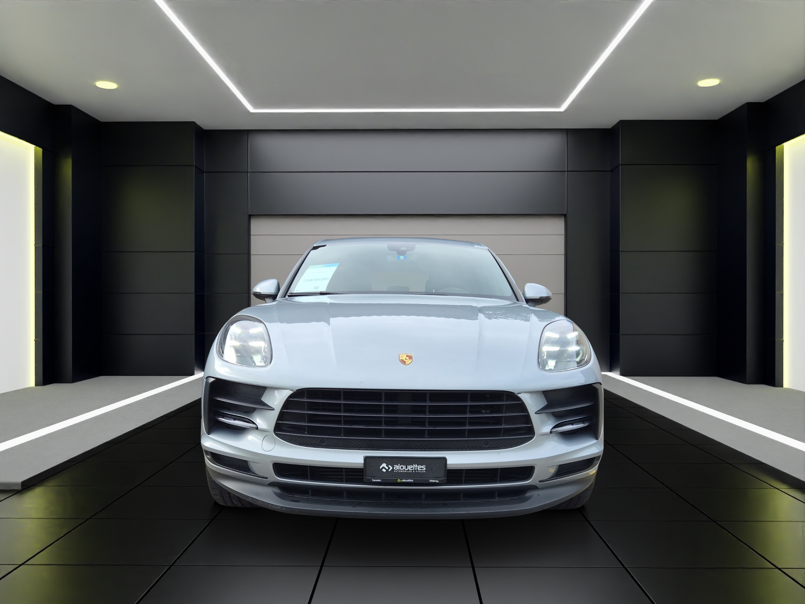 PORSCHE Macan PDK-showroom-element-1