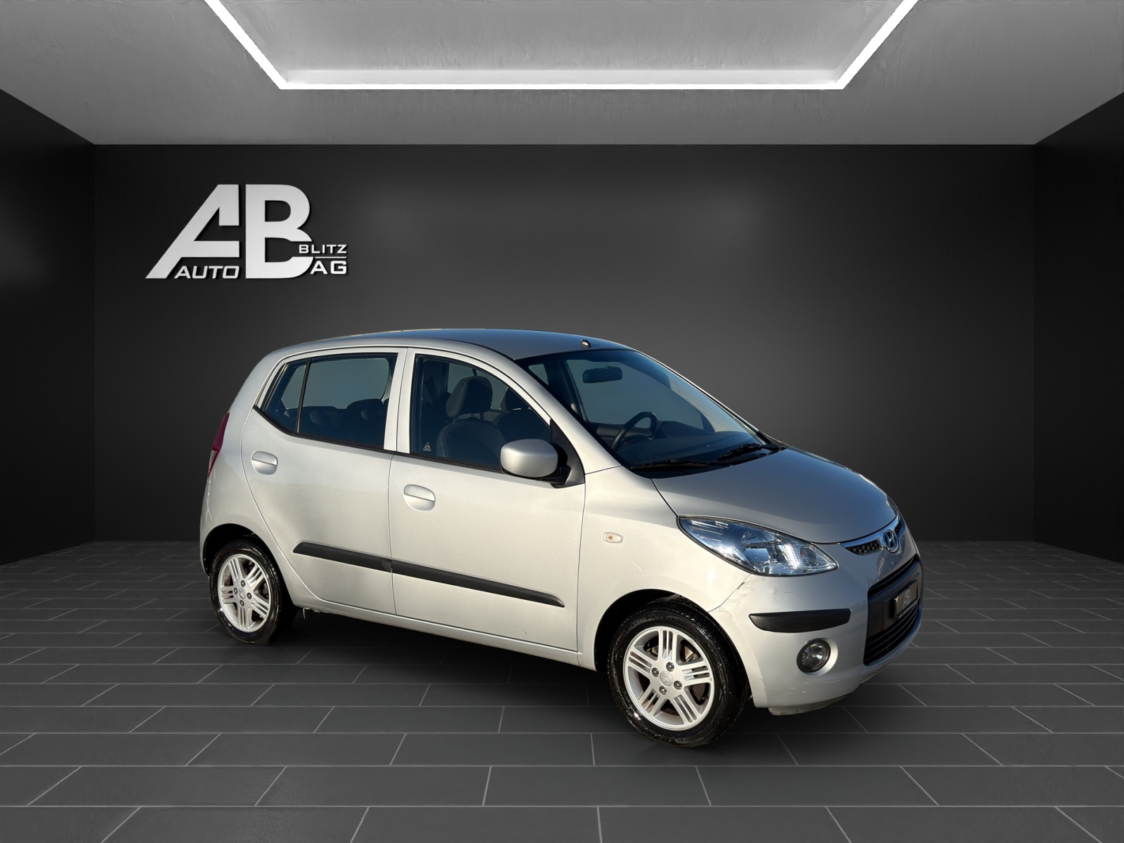 HYUNDAI i10 1.2 Style Automatic-image-5