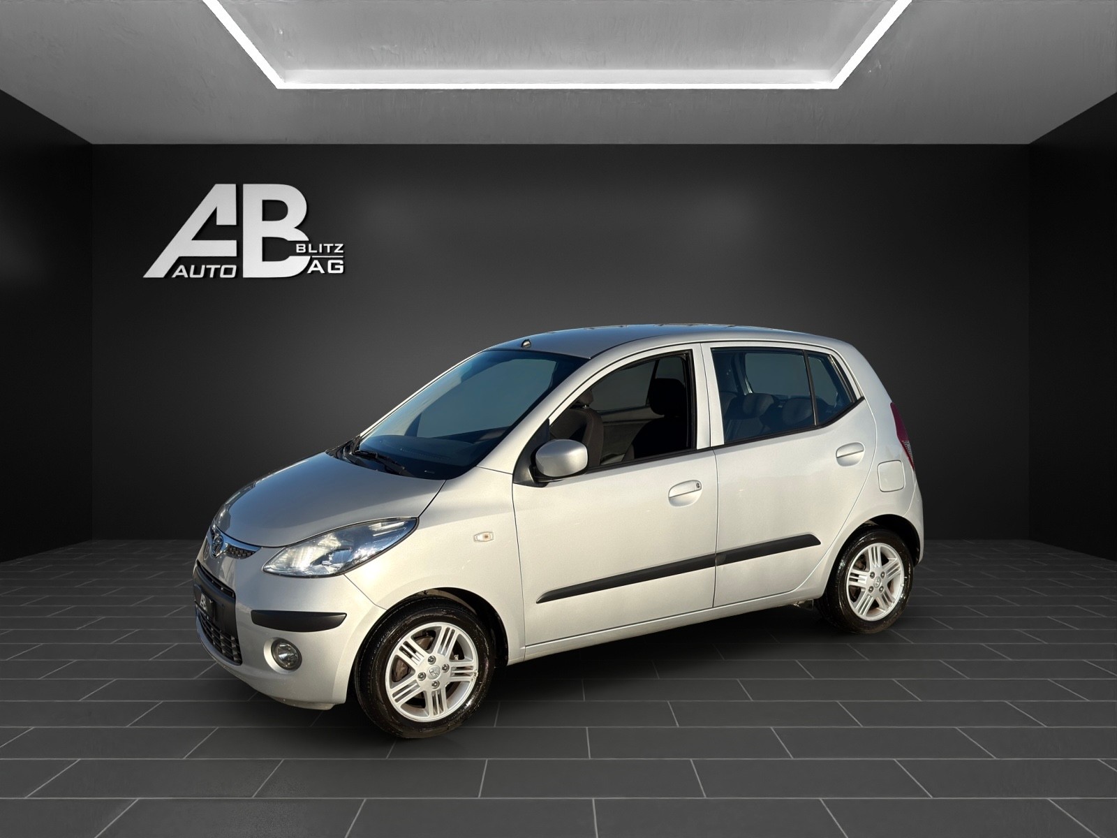 HYUNDAI i10 1.2 Style Automatic-image-1