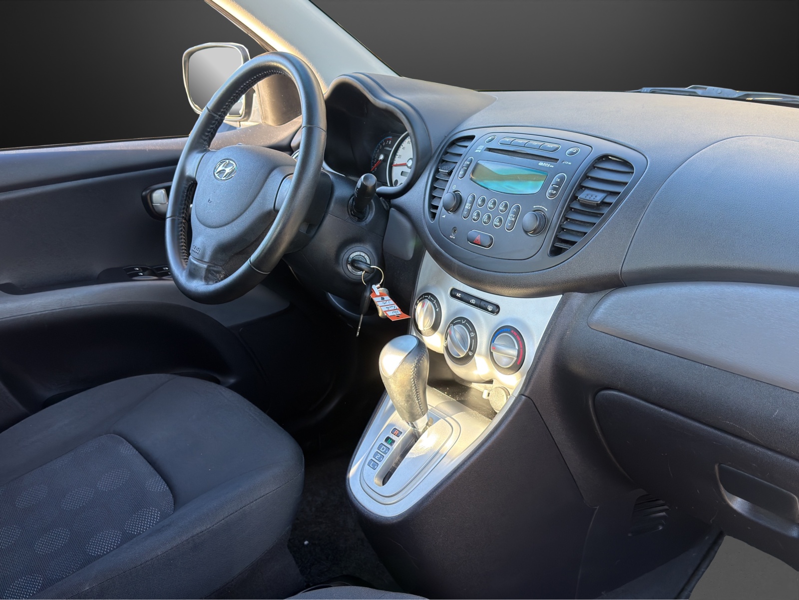 HYUNDAI i10 1.2 Style Automatic-image-9