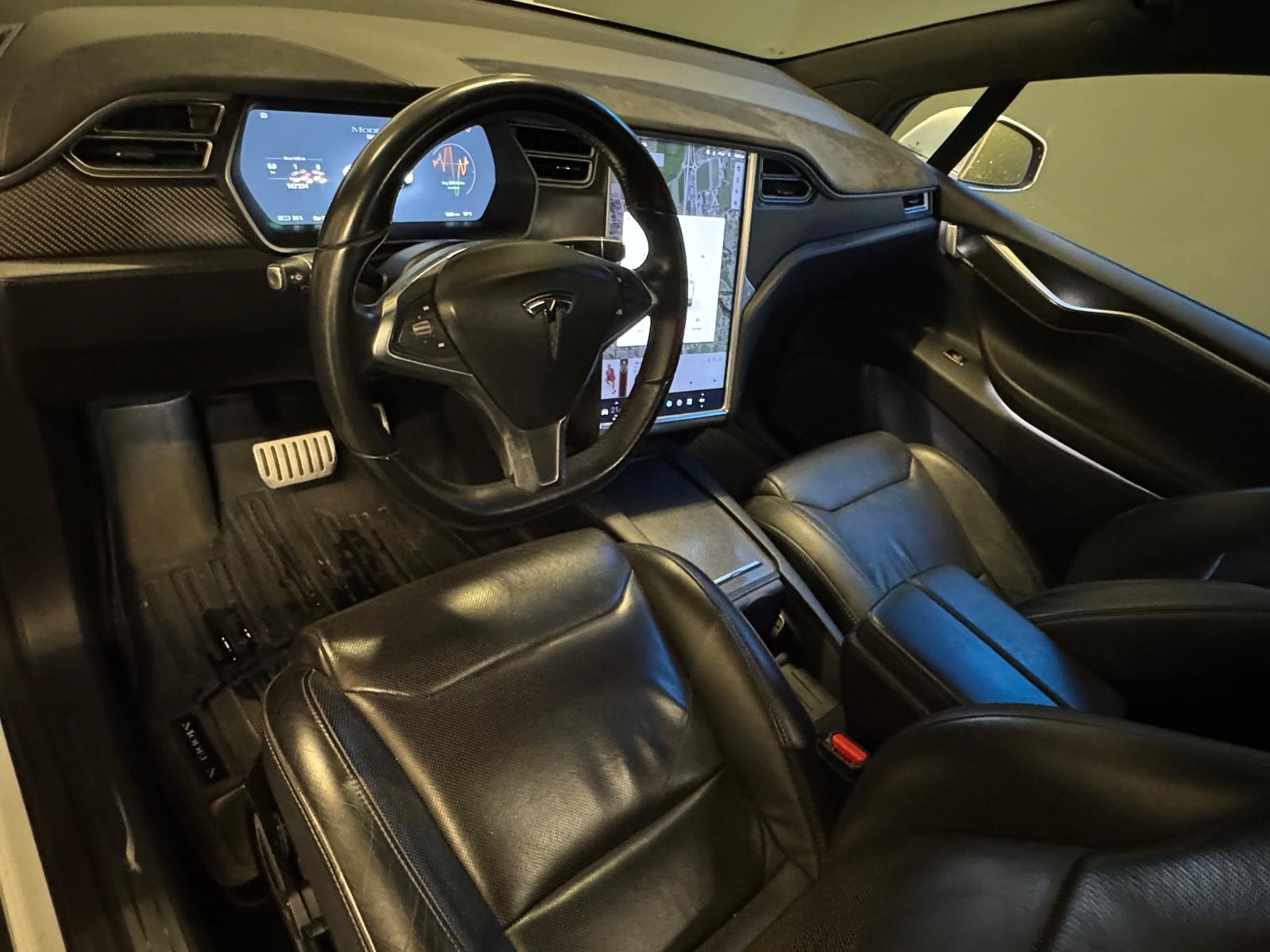 TESLA Model X 90 D-image-1