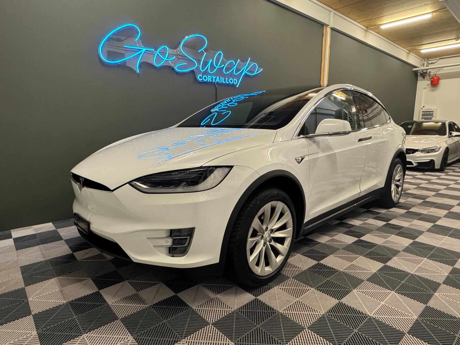 TESLA Model X 90 D-image-0