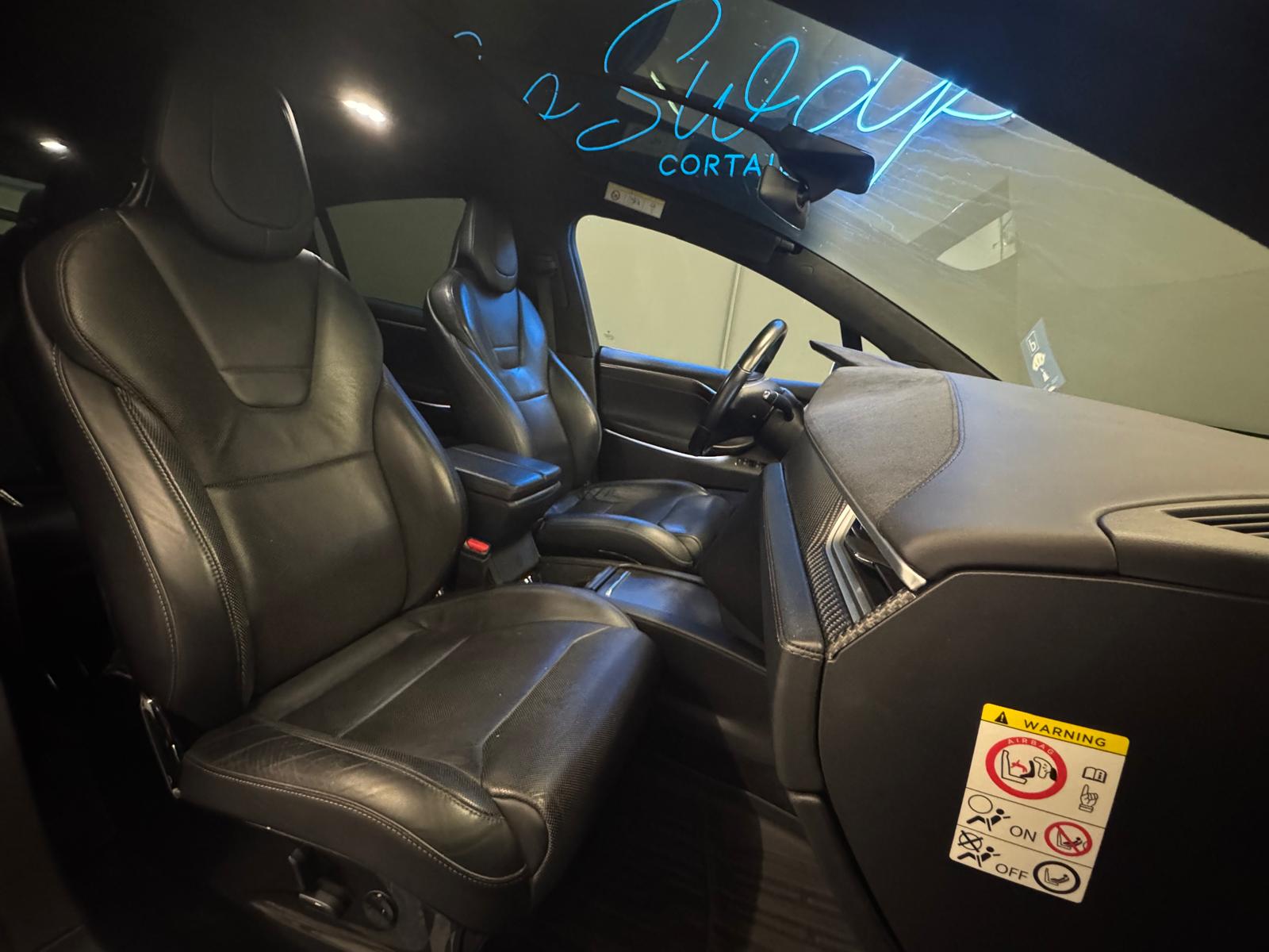 TESLA Model X 90 D-image-9