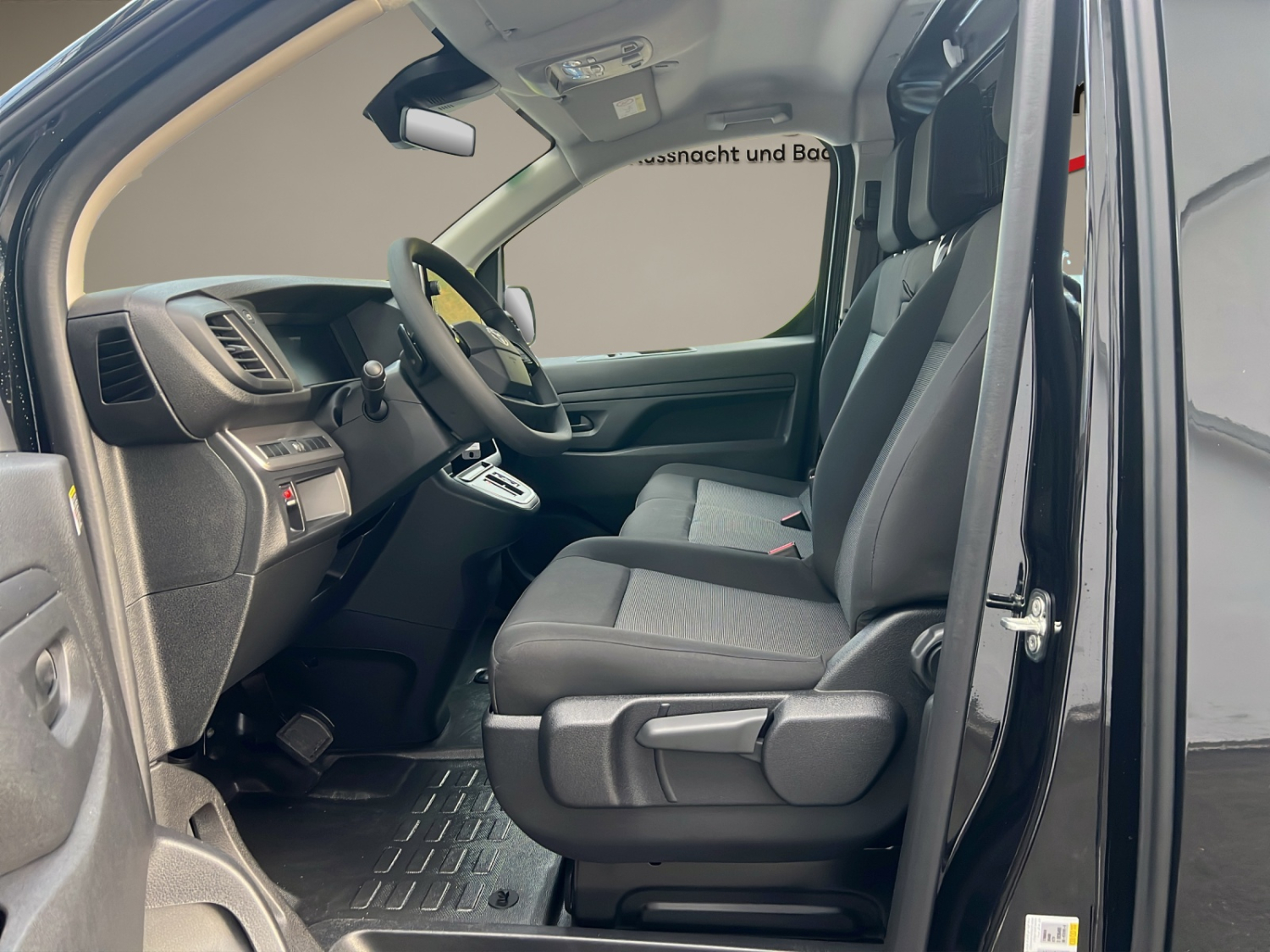TOYOTA PROACE Van L1 75KWh Advanced-image-8