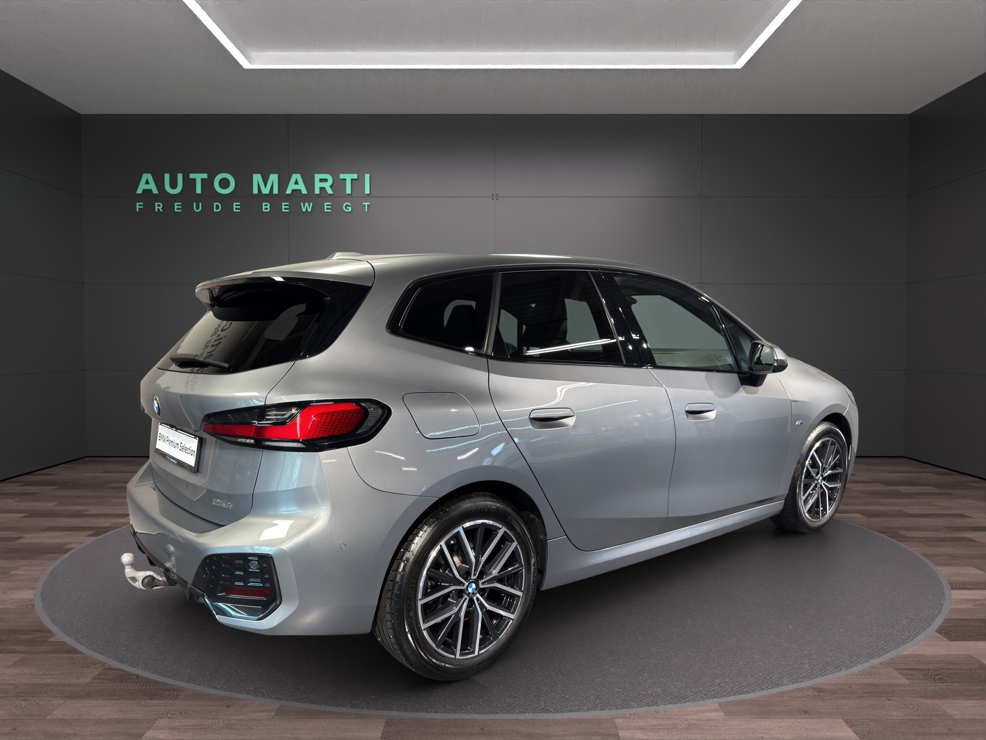 BMW 218i Active Tourer M Sport-image-2