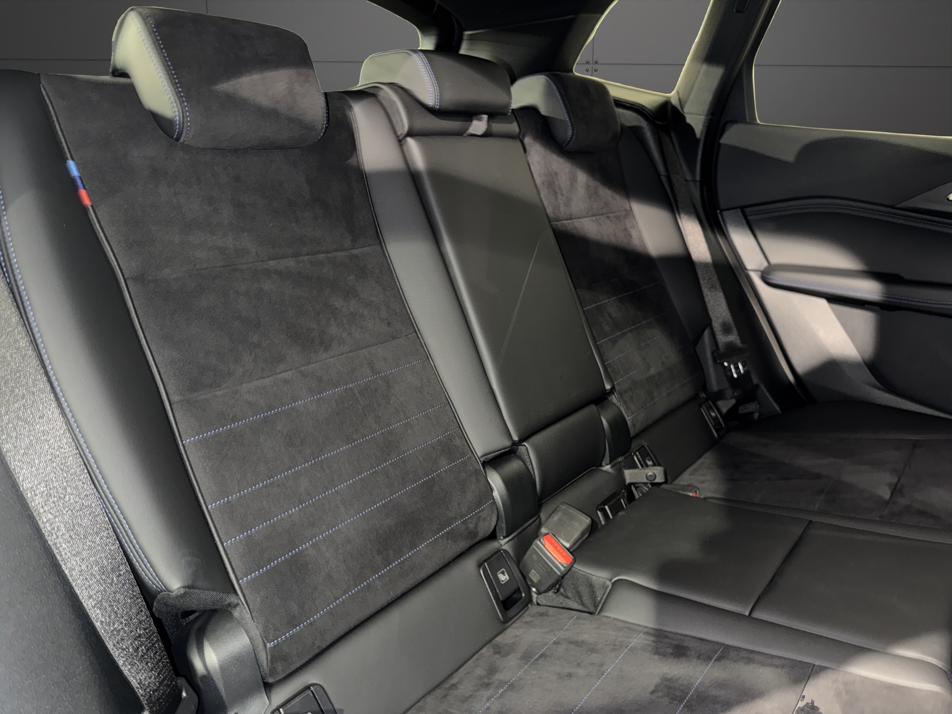 BMW 218i Active Tourer M Sport-image-16