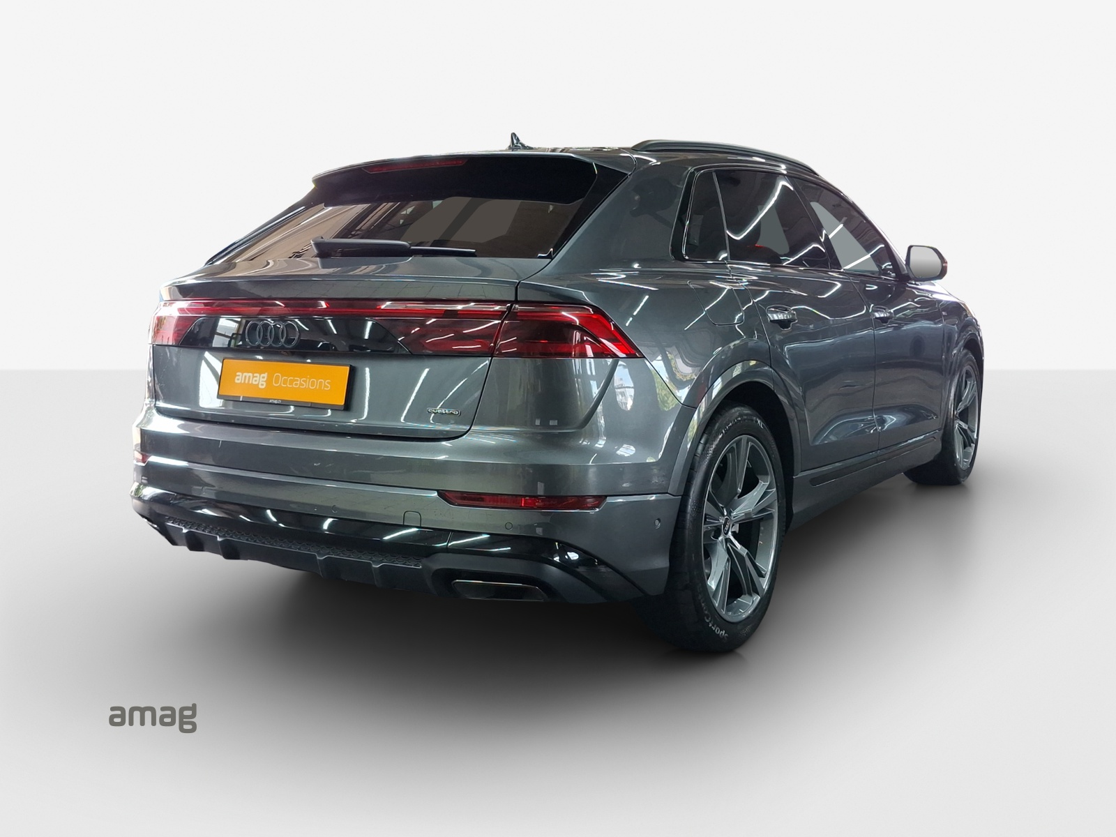 AUDI Q8 SUV TFSI e quattro 290 kW Attraction tiptronic-image-5