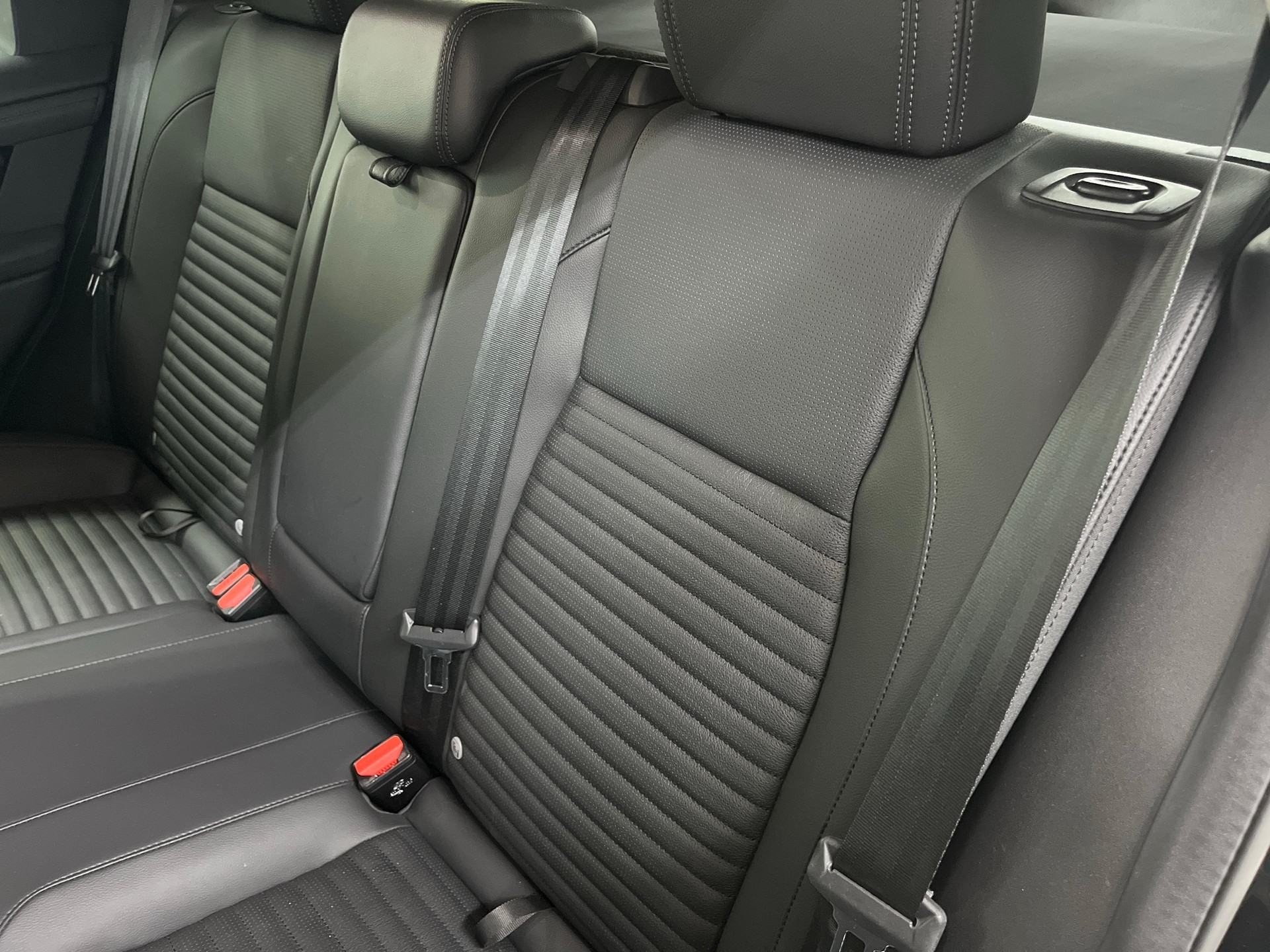 LAND ROVER Discovery Sport 2.0 SD4 200 SE-image-10