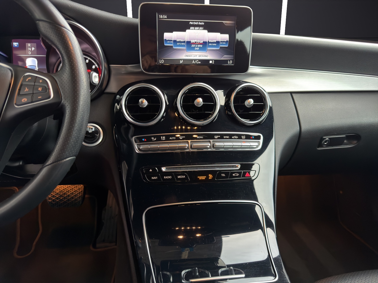 MERCEDES-BENZ C 180 Avantgarde 7G-Tronic-image-12
