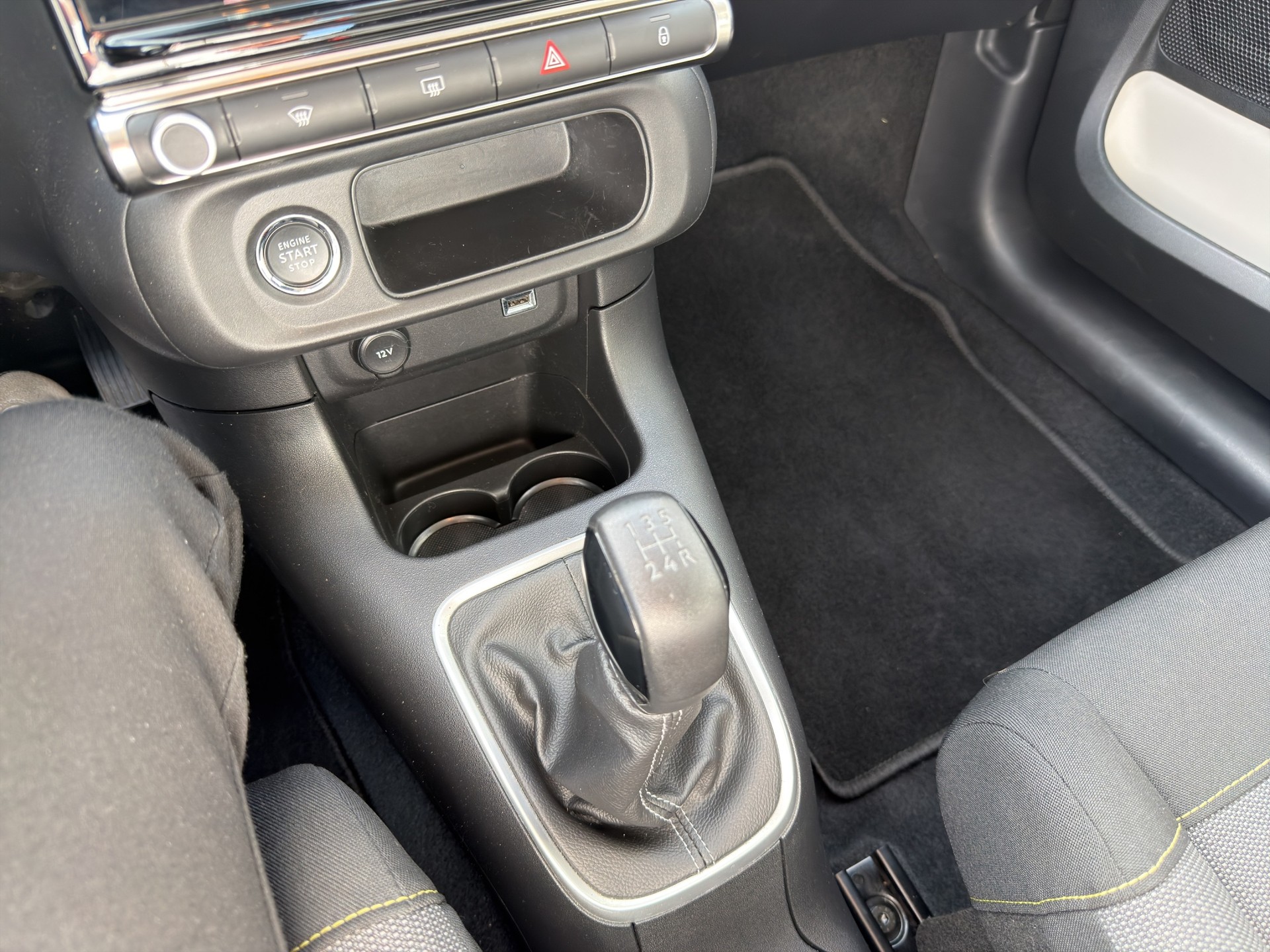CITROEN C3 1.2 Swiss Edition+-image-9