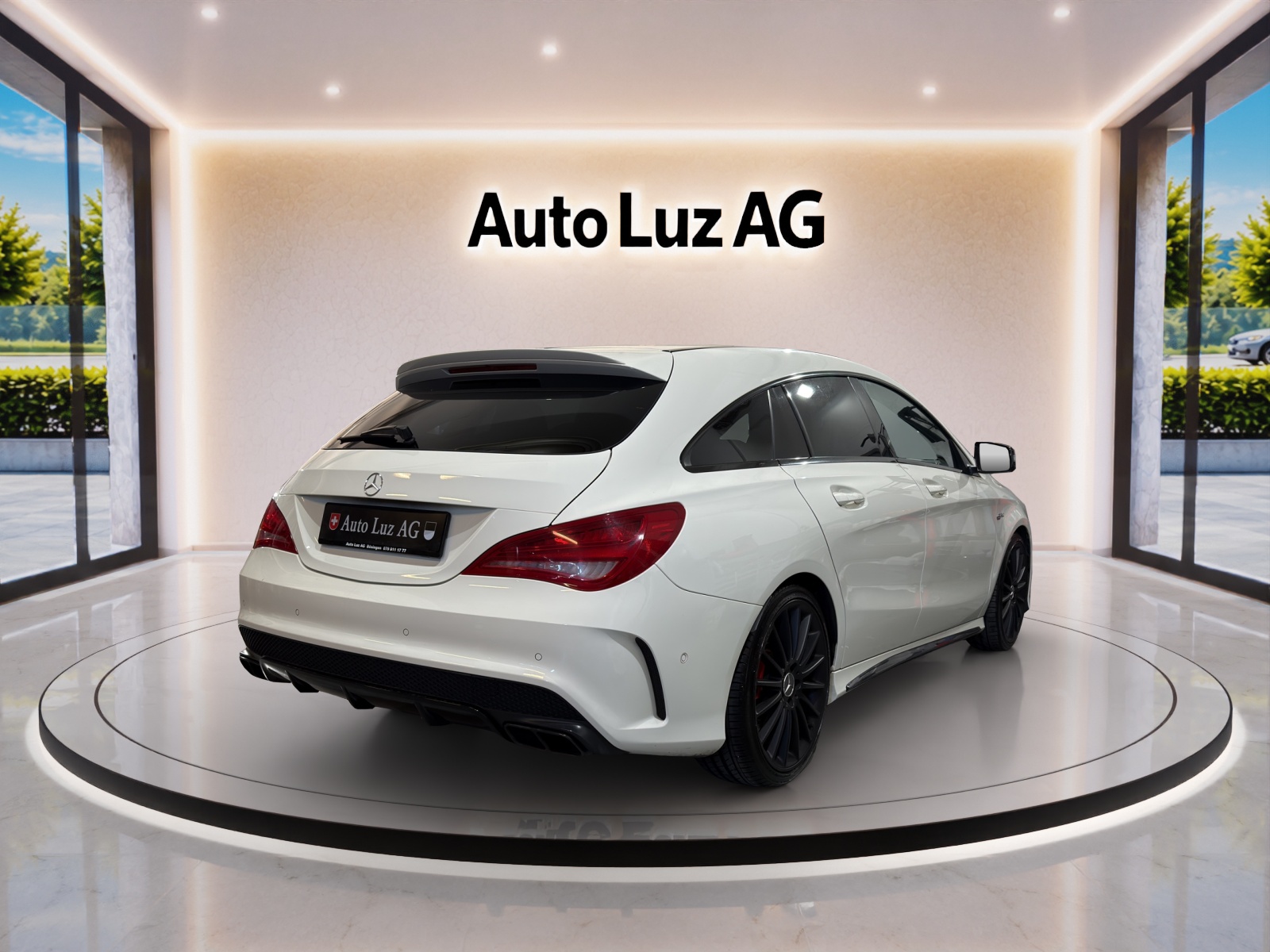 MERCEDES-BENZ CLA Shooting Brake 45 AMG 4Matic Speedshift-image-4