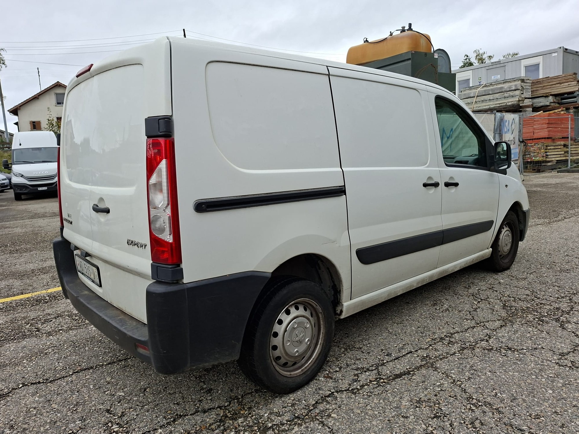PEUGEOT Expert 2.0 HDi 229 L2H1-image-8
