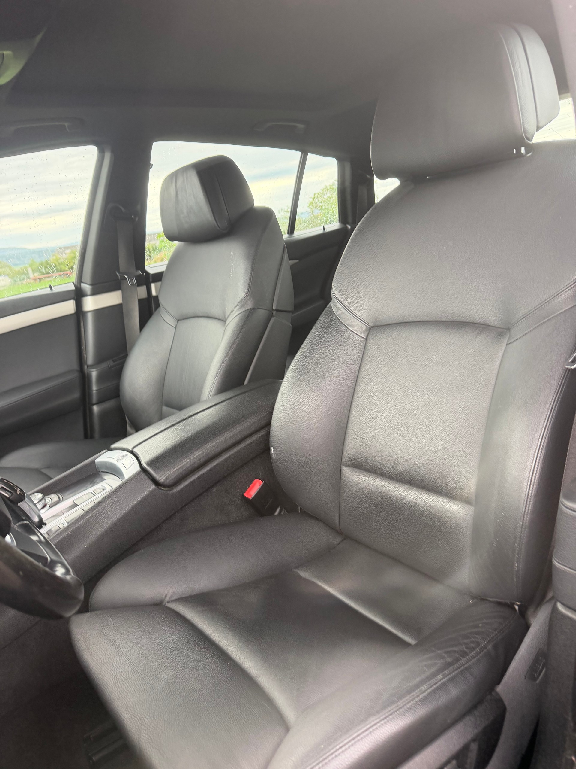 BMW 550i GT Steptronic-image-7