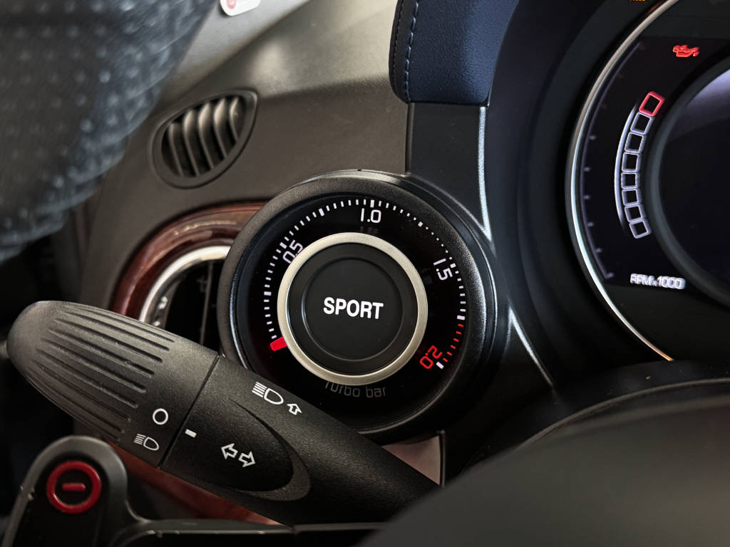 FIAT 695 C Abarth 1.4 T-Jet 180 Rivale-image-19