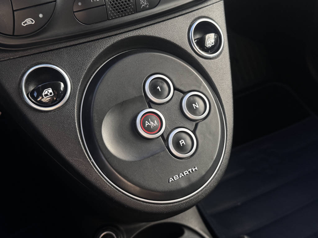 FIAT 695 C Abarth 1.4 T-Jet 180 Rivale-image-17