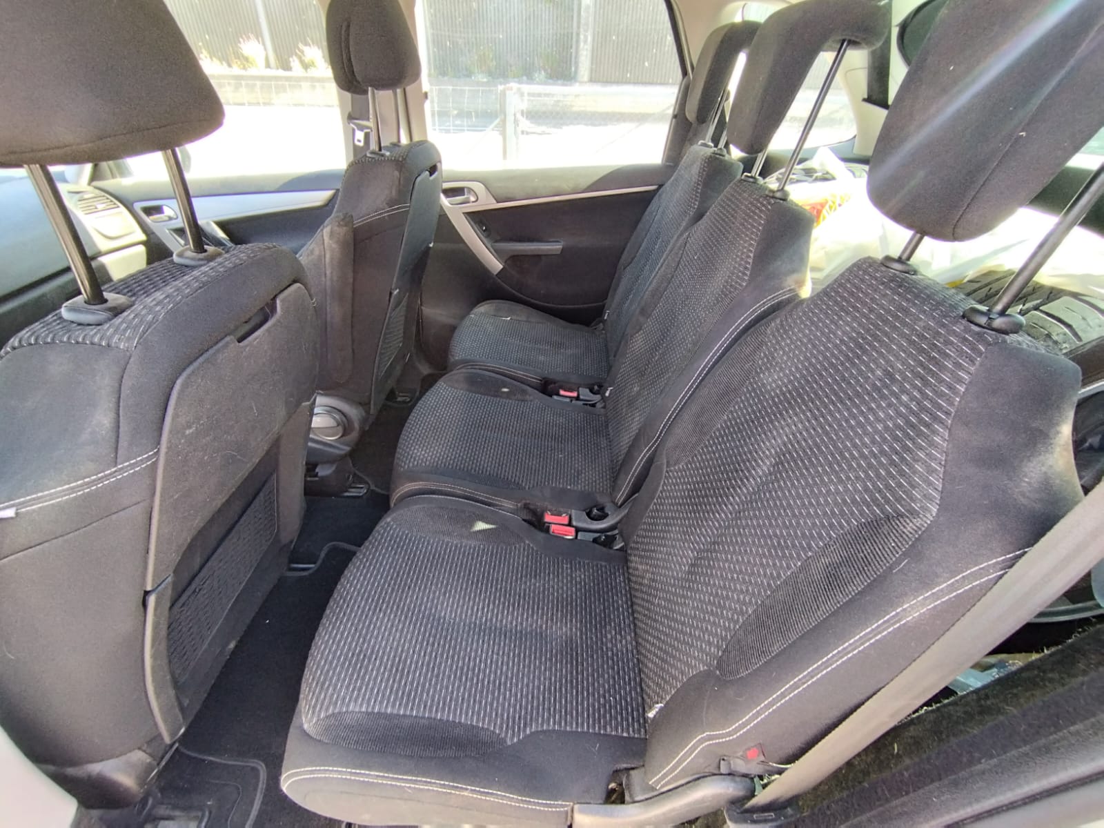 CITROEN C4 Picasso 2.0i 16V Exclusive Automatic-image-9