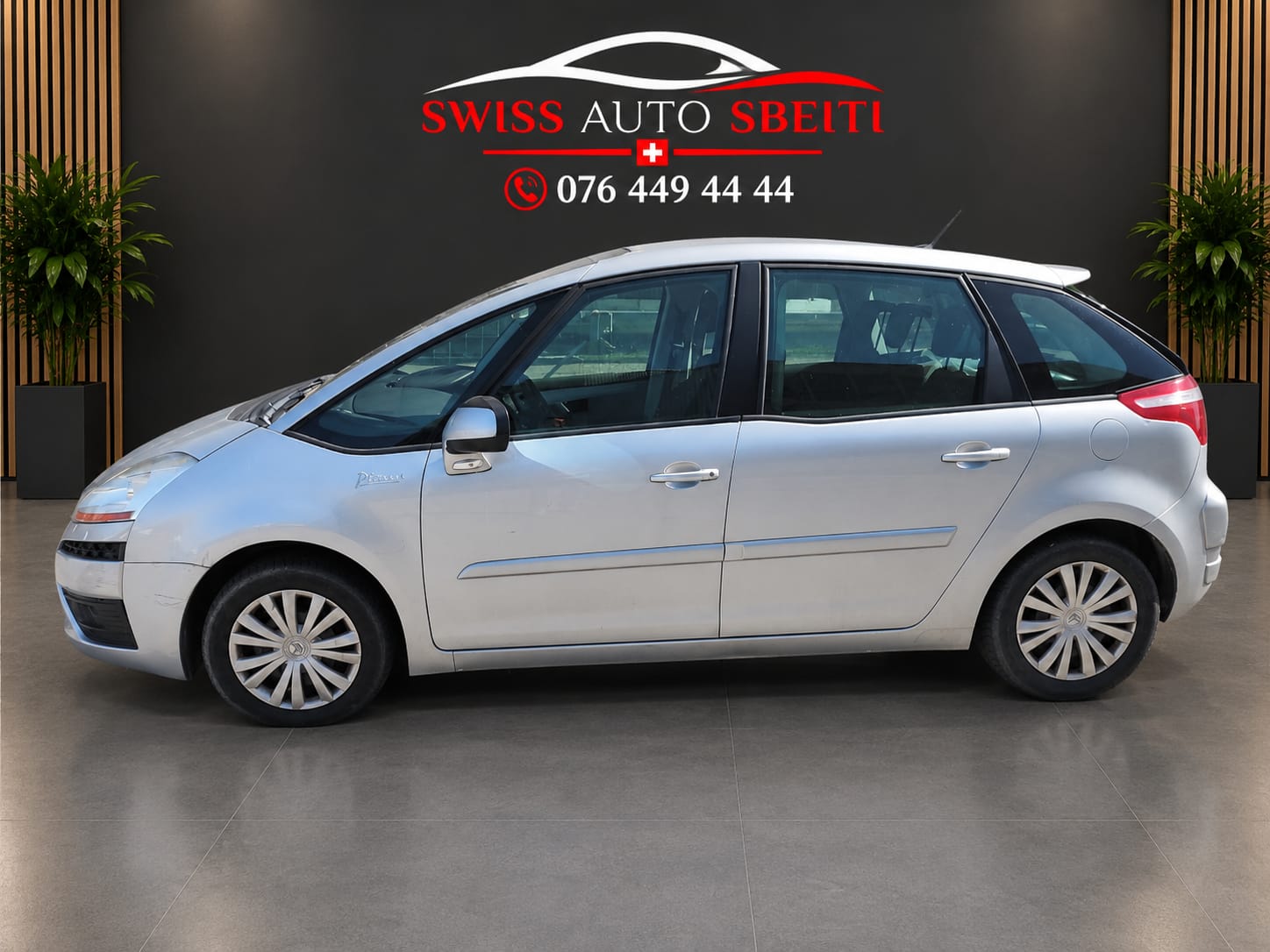 CITROEN C4 Picasso 2.0i 16V Exclusive Automatic-image-1