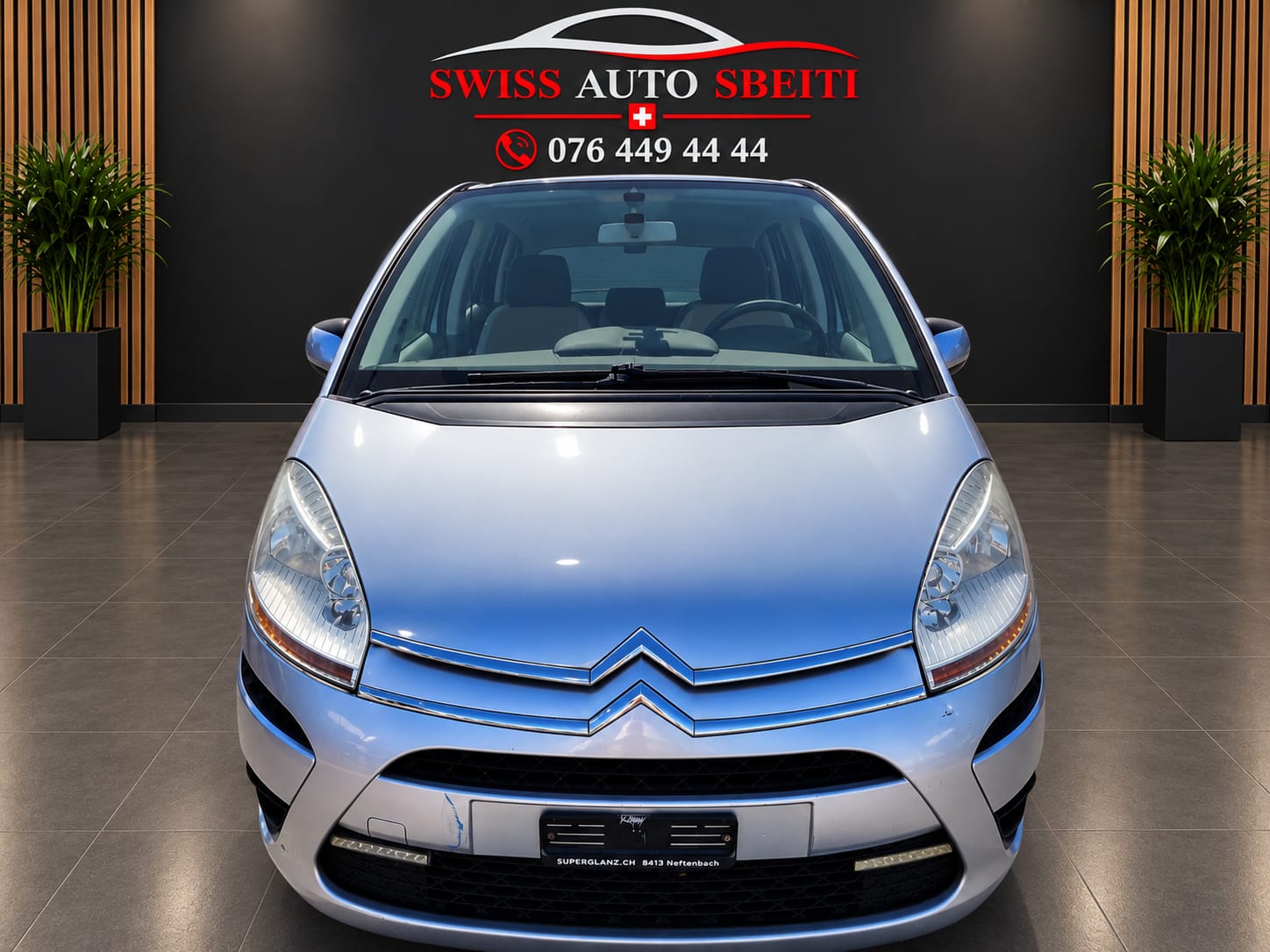 CITROEN C4 Picasso 2.0i 16V Exclusive Automatic-image-2