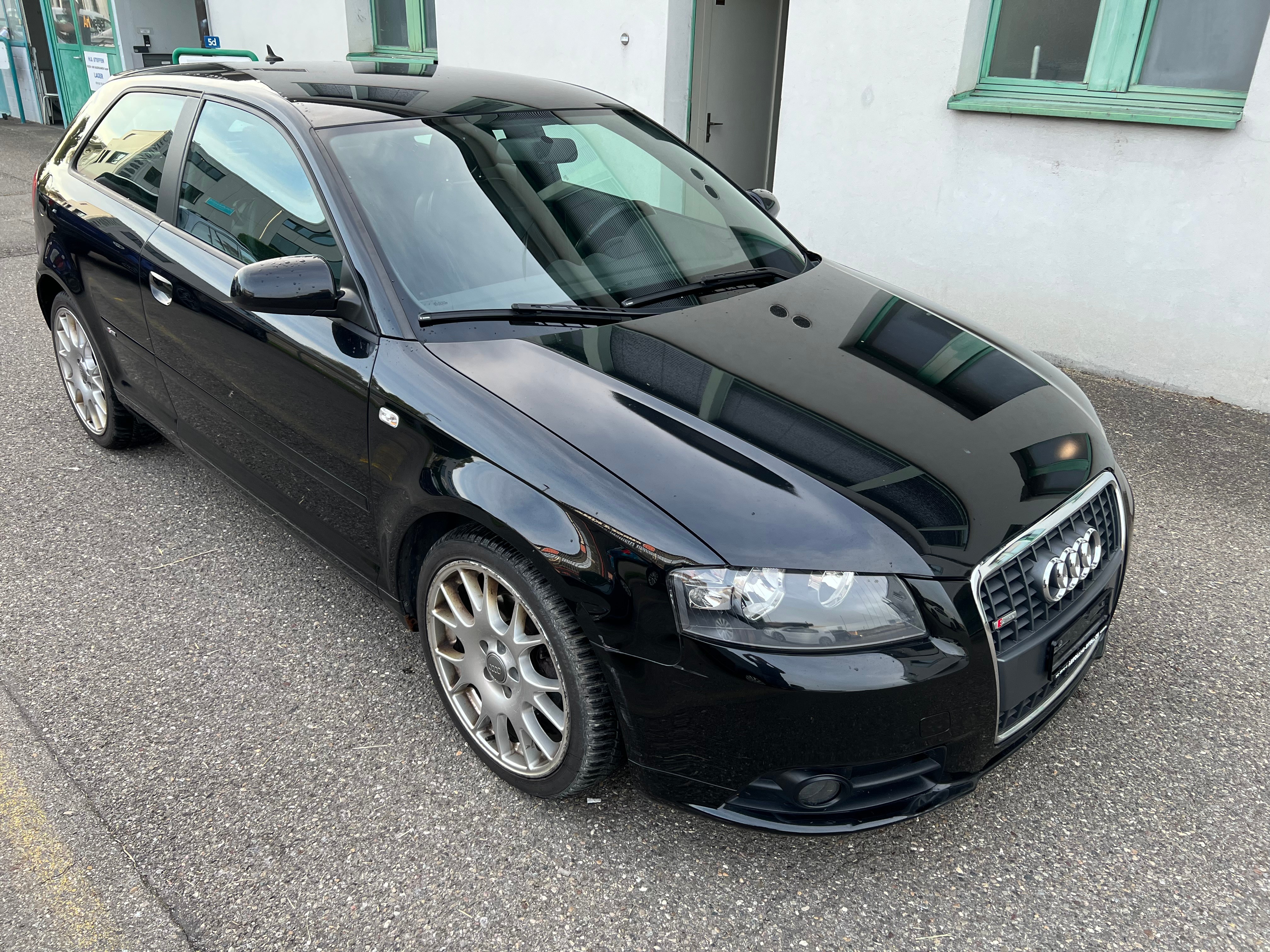 Car photo