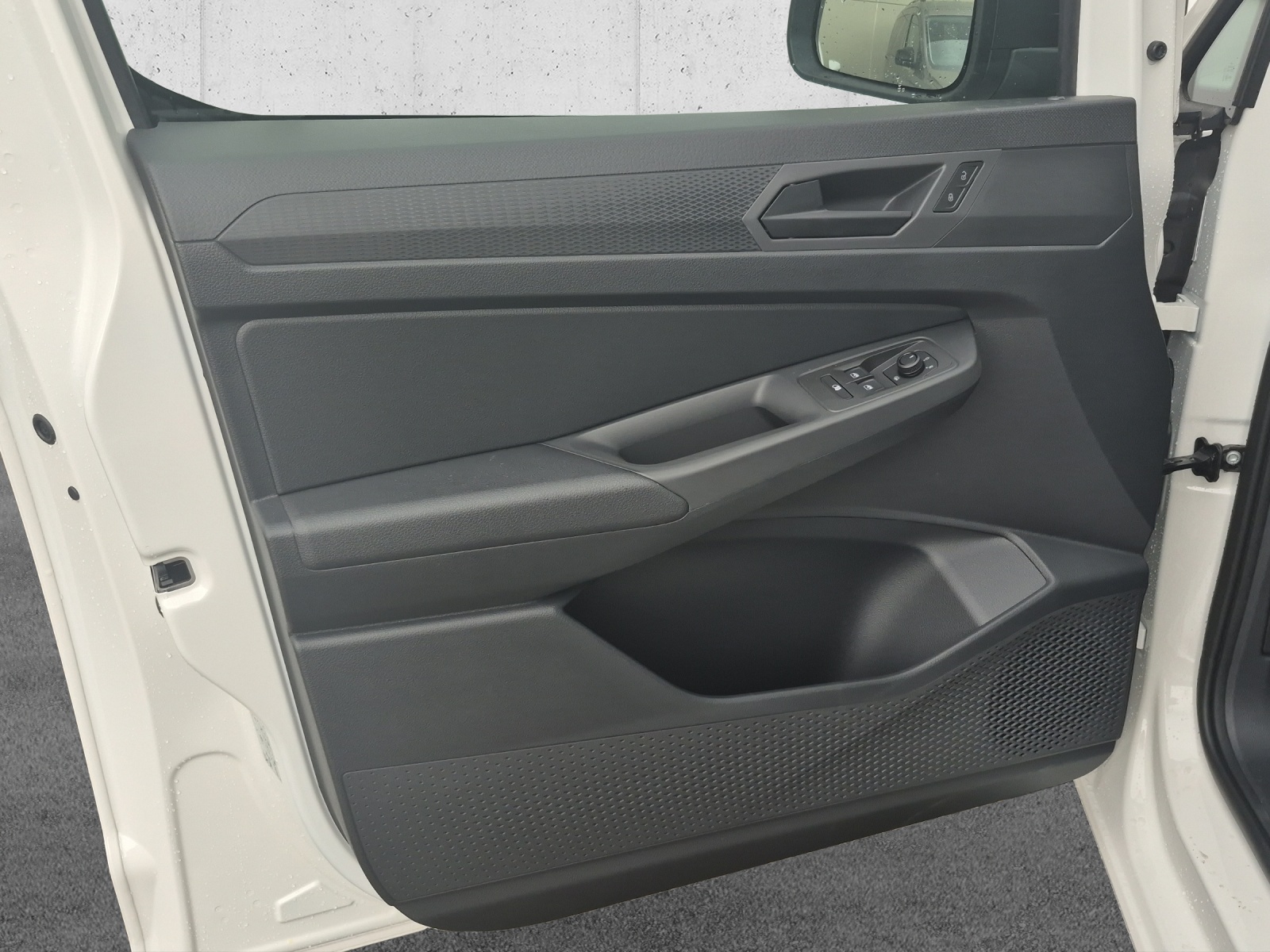 VW Caddy Cargo 2.0TDI Maxi 4Motion-image-11