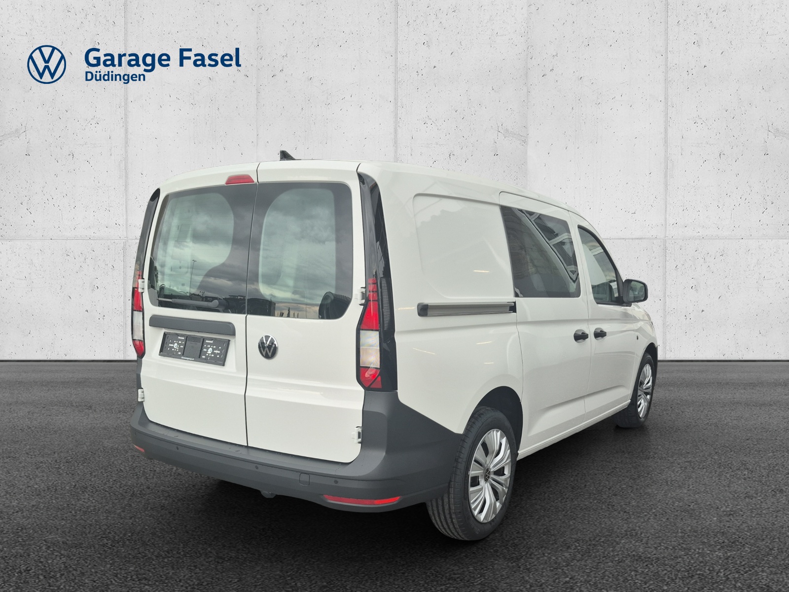 VW Caddy Cargo 2.0TDI Maxi 4Motion-image-4