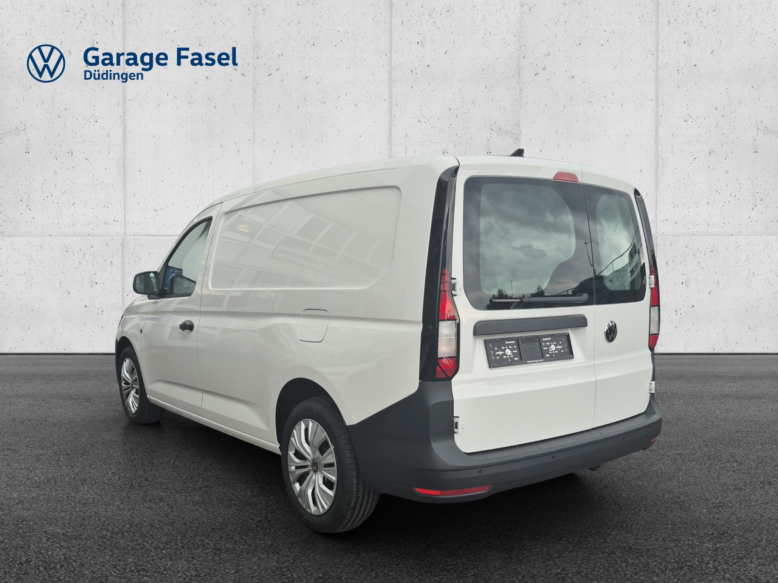 VW Caddy Cargo 2.0TDI Maxi 4Motion-image-2