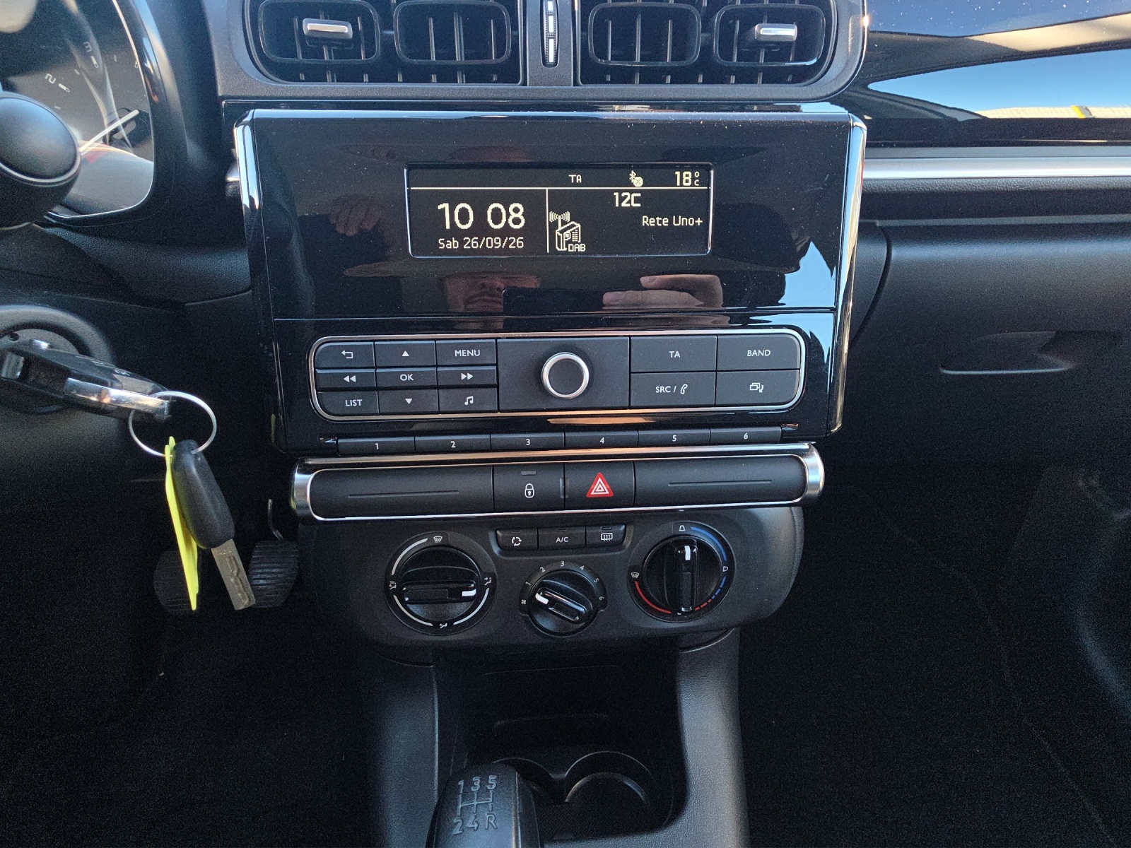 CITROEN C3 1.2i PureTech Feel-image-10