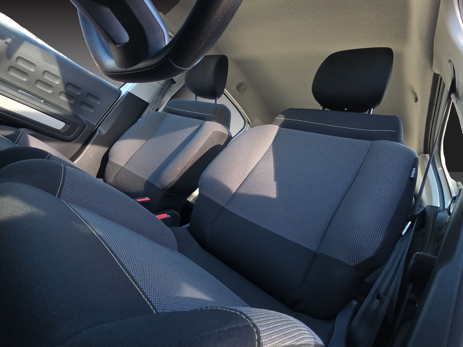 CITROEN C3 1.2i PureTech Feel-image-13
