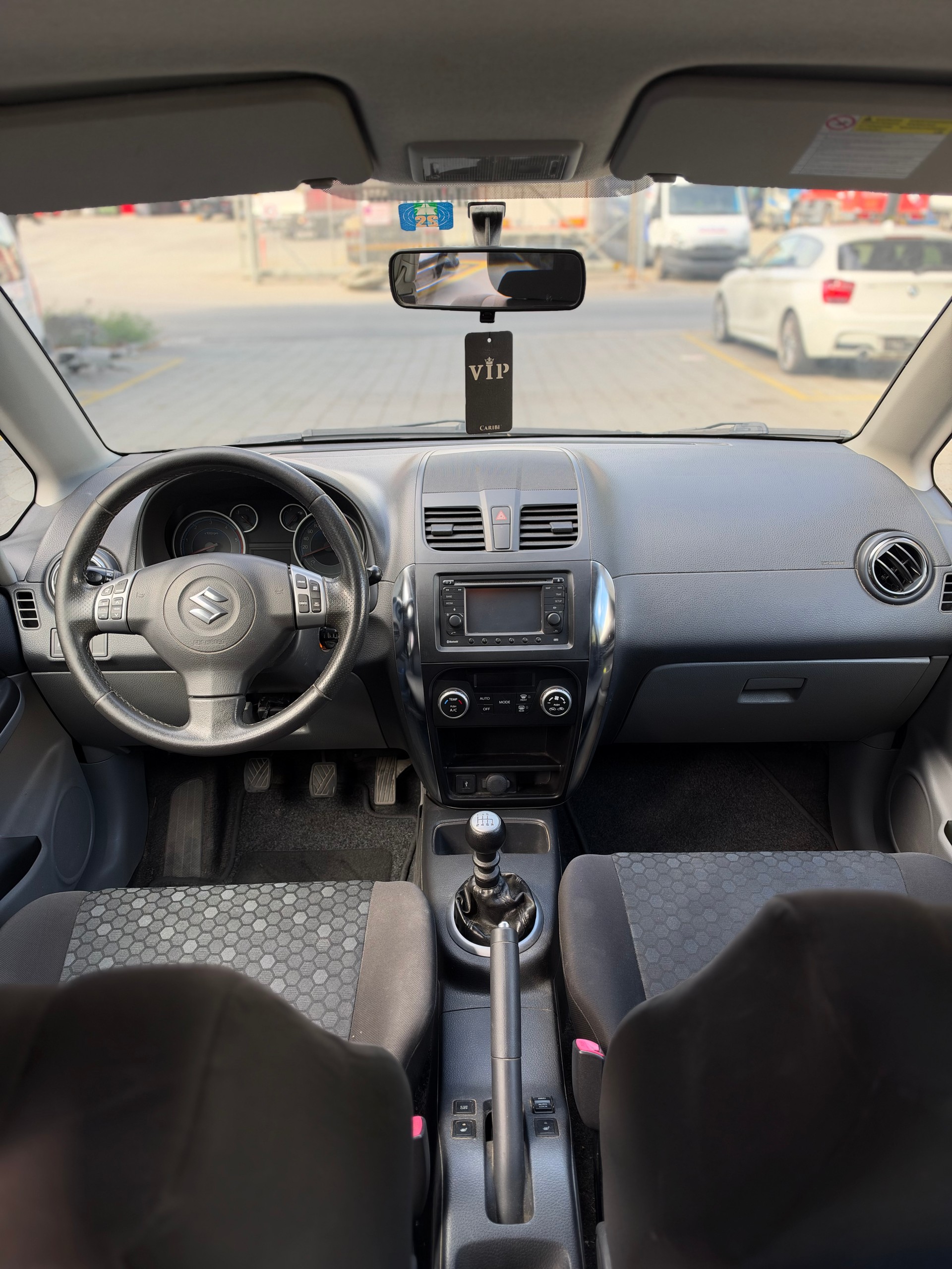 SUZUKI SX4-image-5